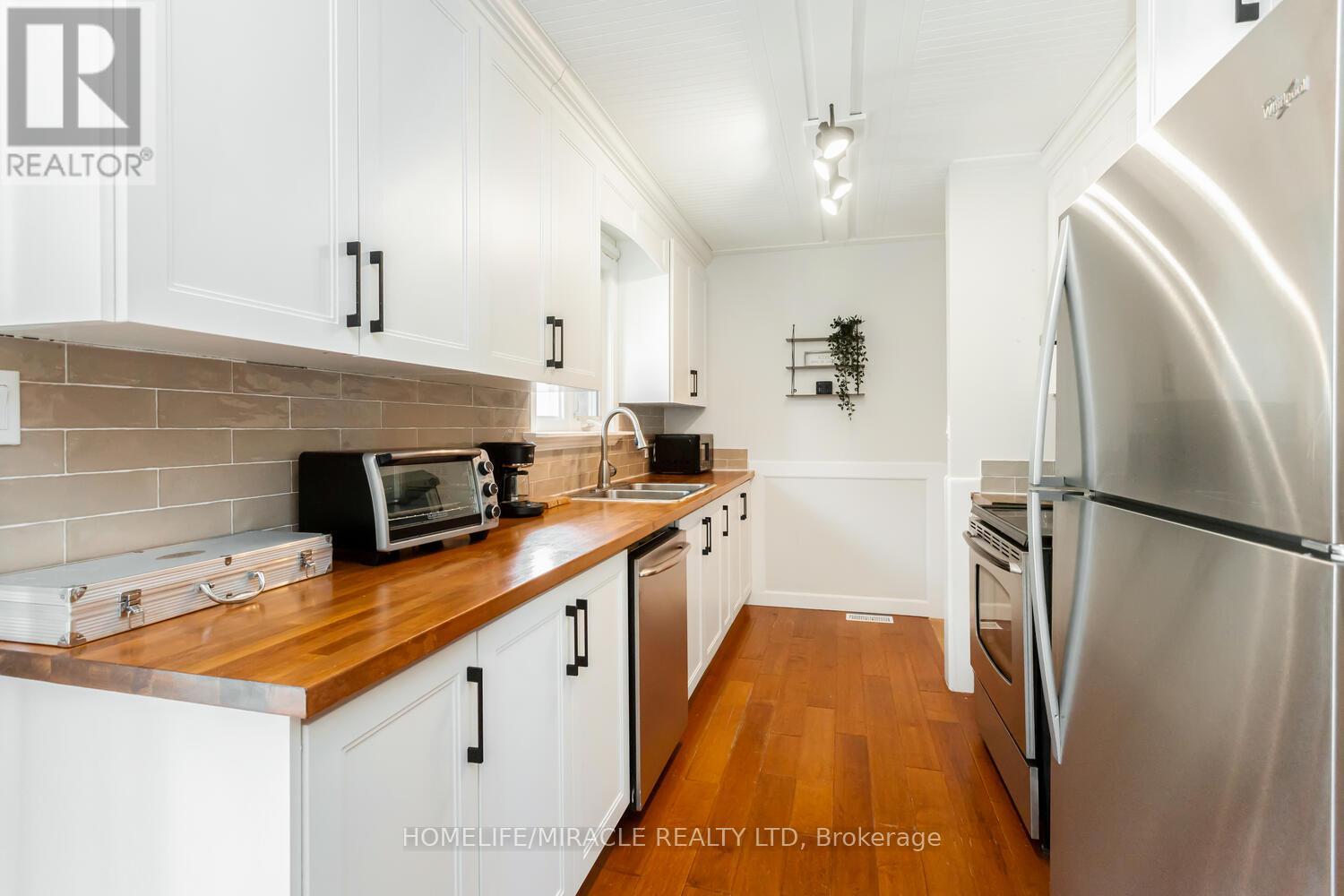 17 Kinsley Street, King (Nobleton), Ontario L0G 1N0 - Photo 16 - N12510600