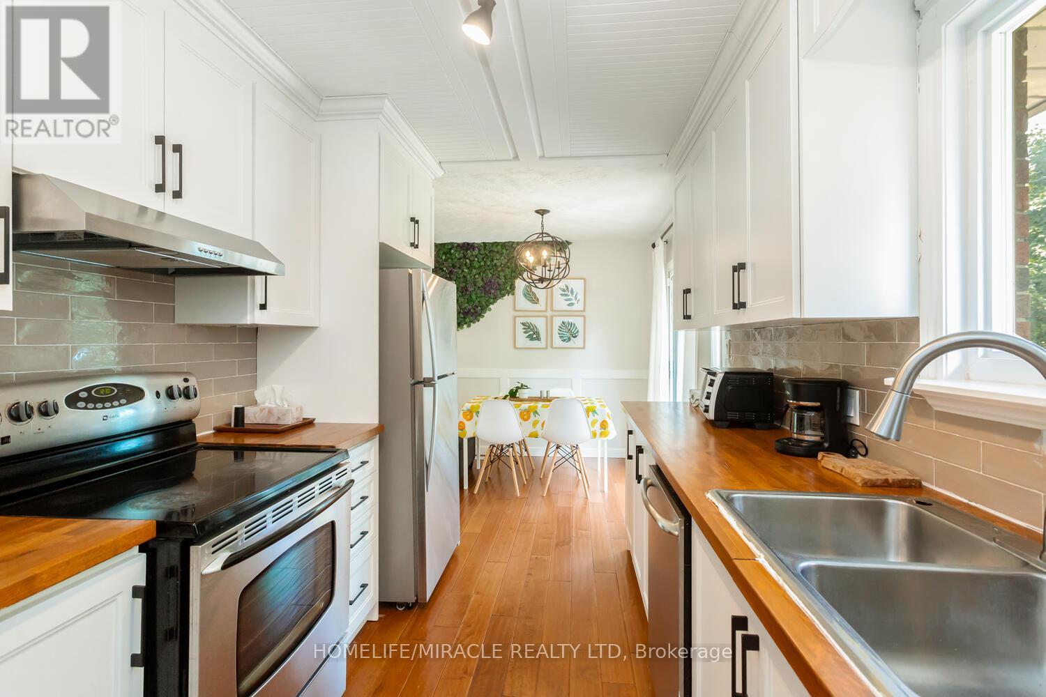 17 Kinsley Street, King (Nobleton), Ontario L0G 1N0 - Photo 18 - N12510600