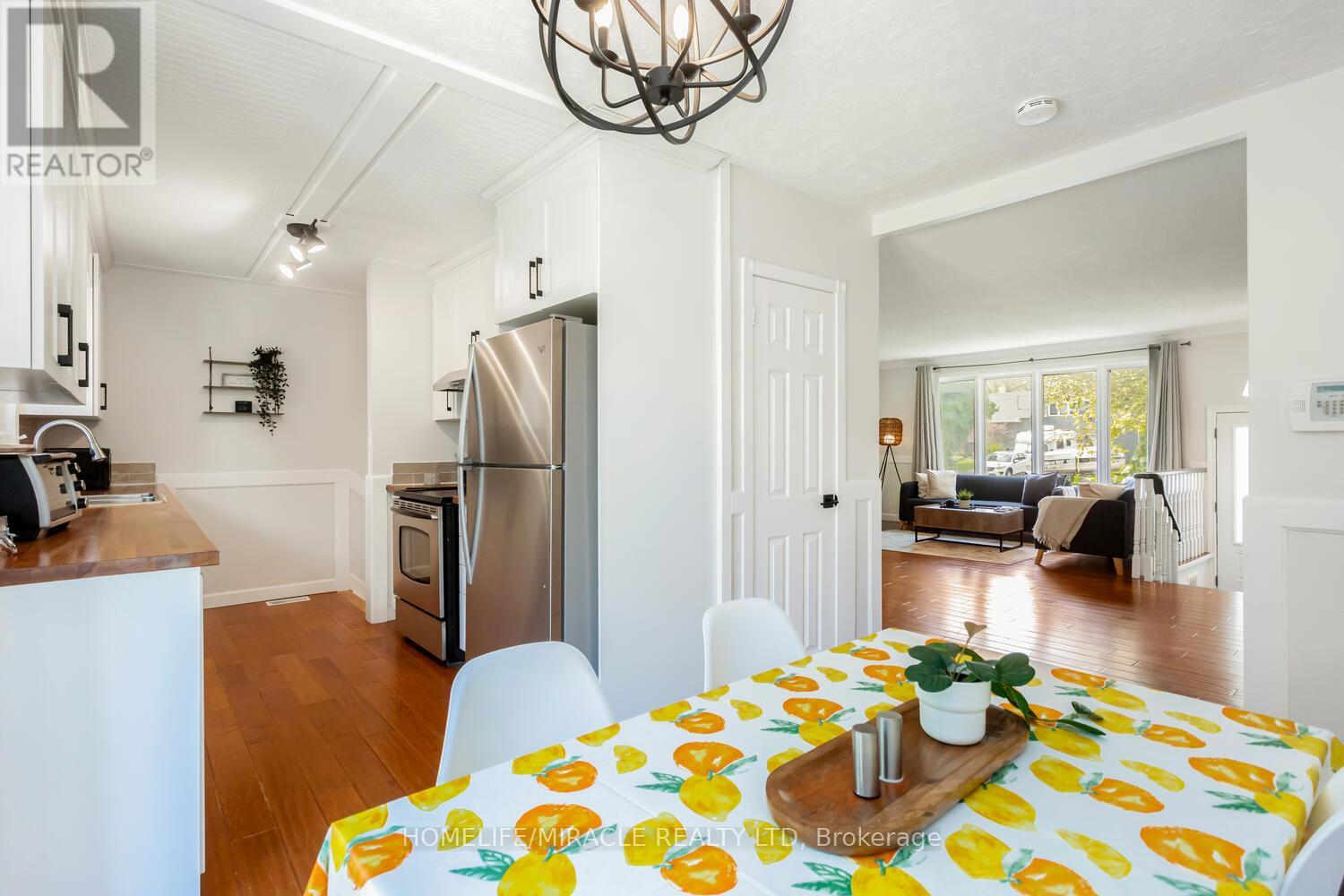 17 Kinsley Street, King (Nobleton), Ontario L0G 1N0 - Photo 21 - N12510600