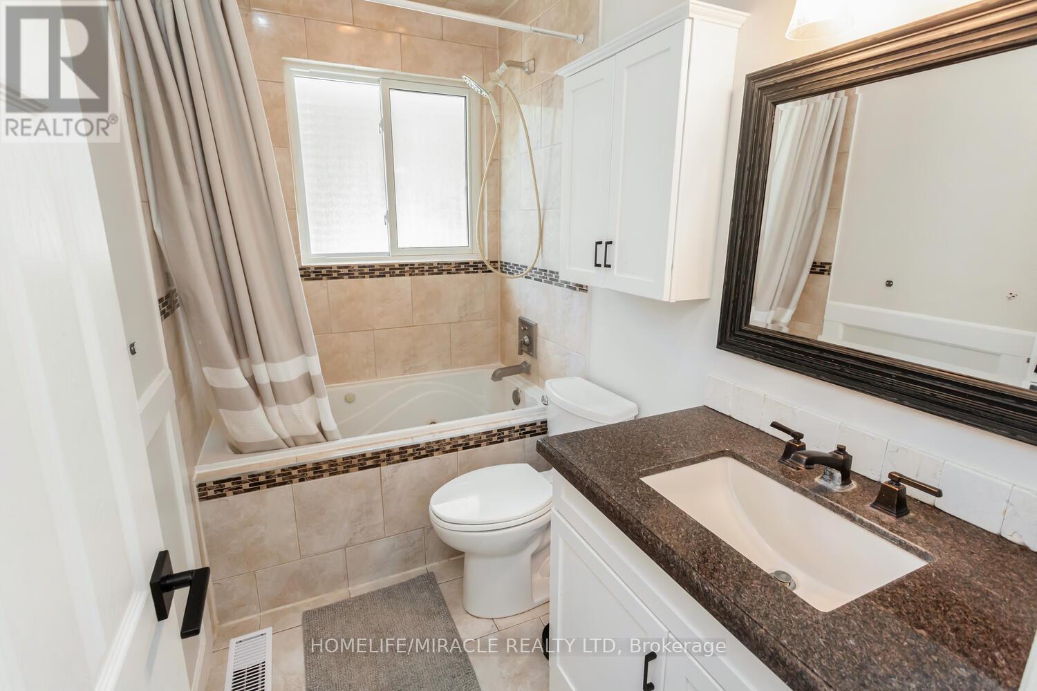 17 Kinsley Street, King (Nobleton), Ontario L0G 1N0 - Photo 32 - N12510600