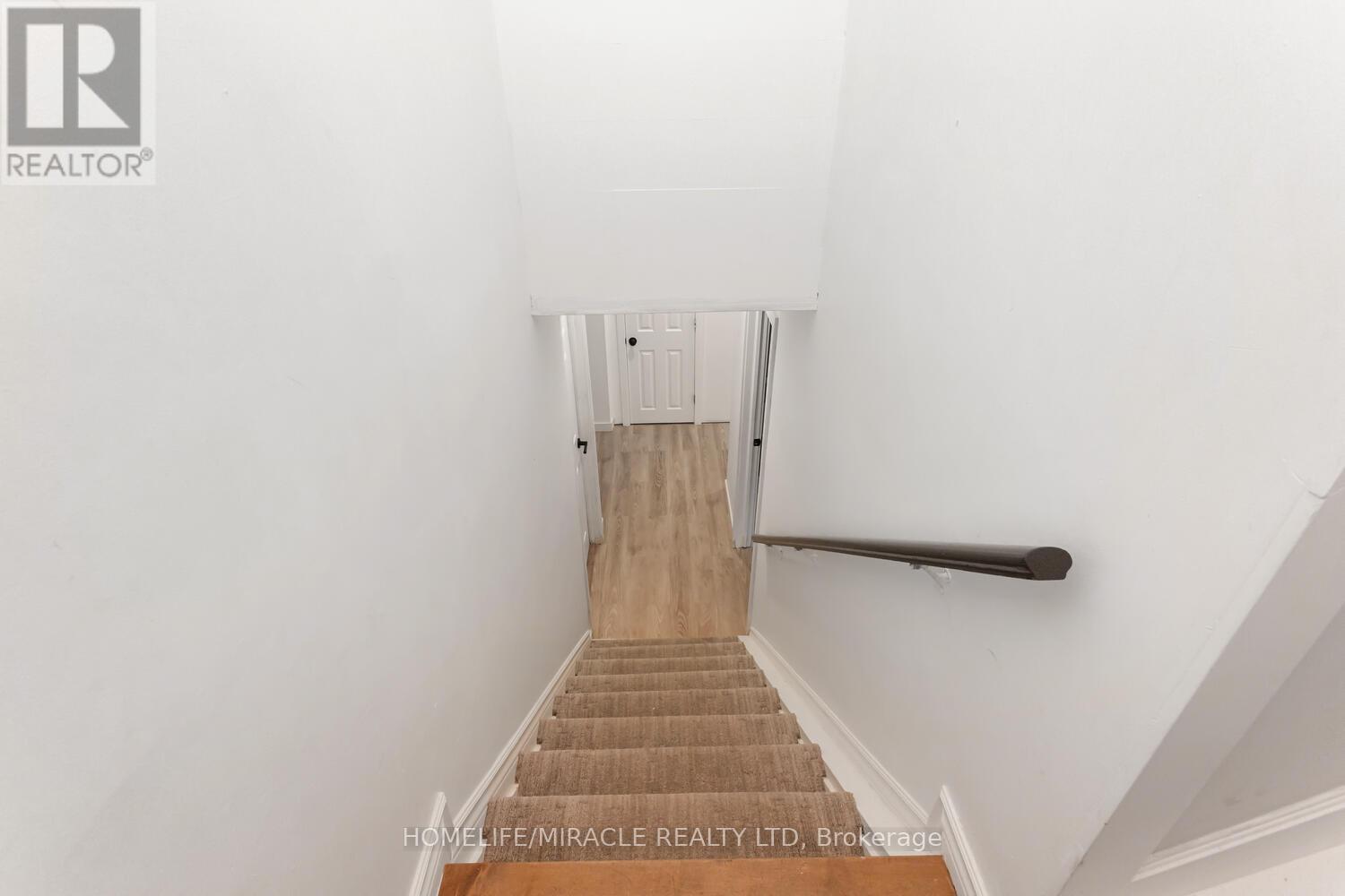 17 Kinsley Street, King (Nobleton), Ontario L0G 1N0 - Photo 35 - N12510600