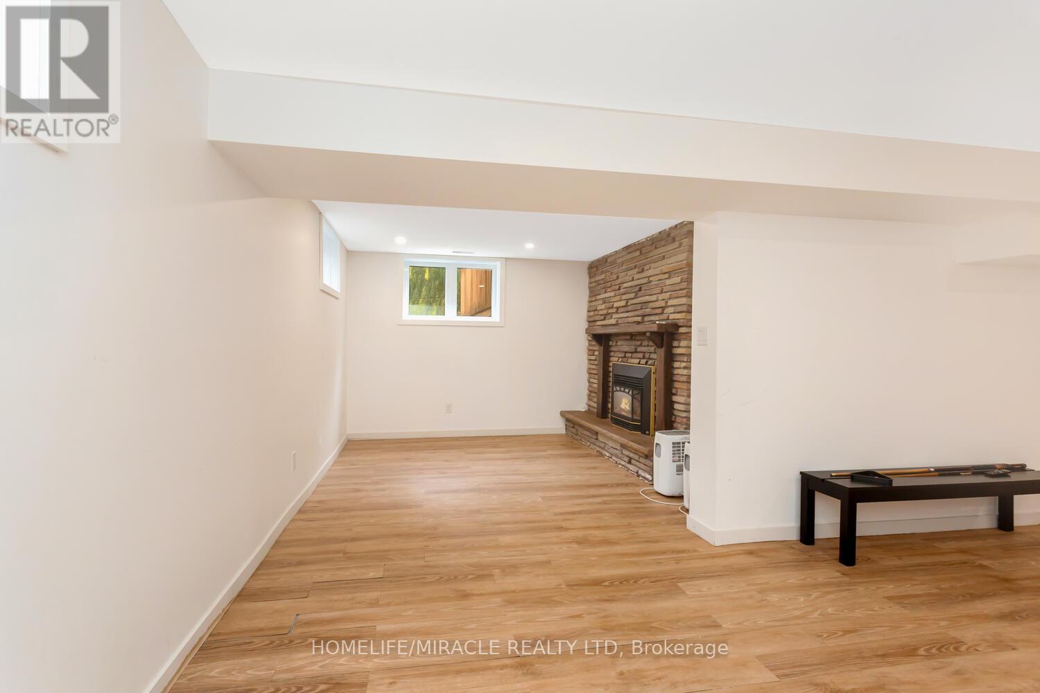 17 Kinsley Street, King (Nobleton), Ontario L0G 1N0 - Photo 36 - N12510600