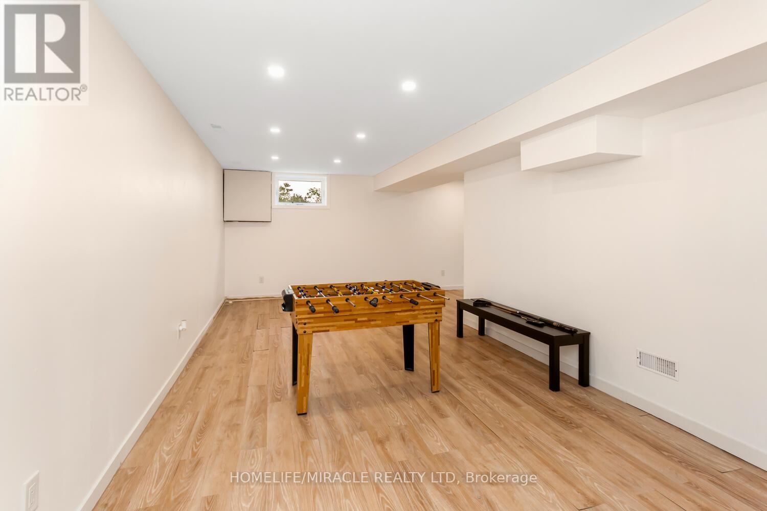 17 Kinsley Street, King (Nobleton), Ontario L0G 1N0 - Photo 37 - N12510600