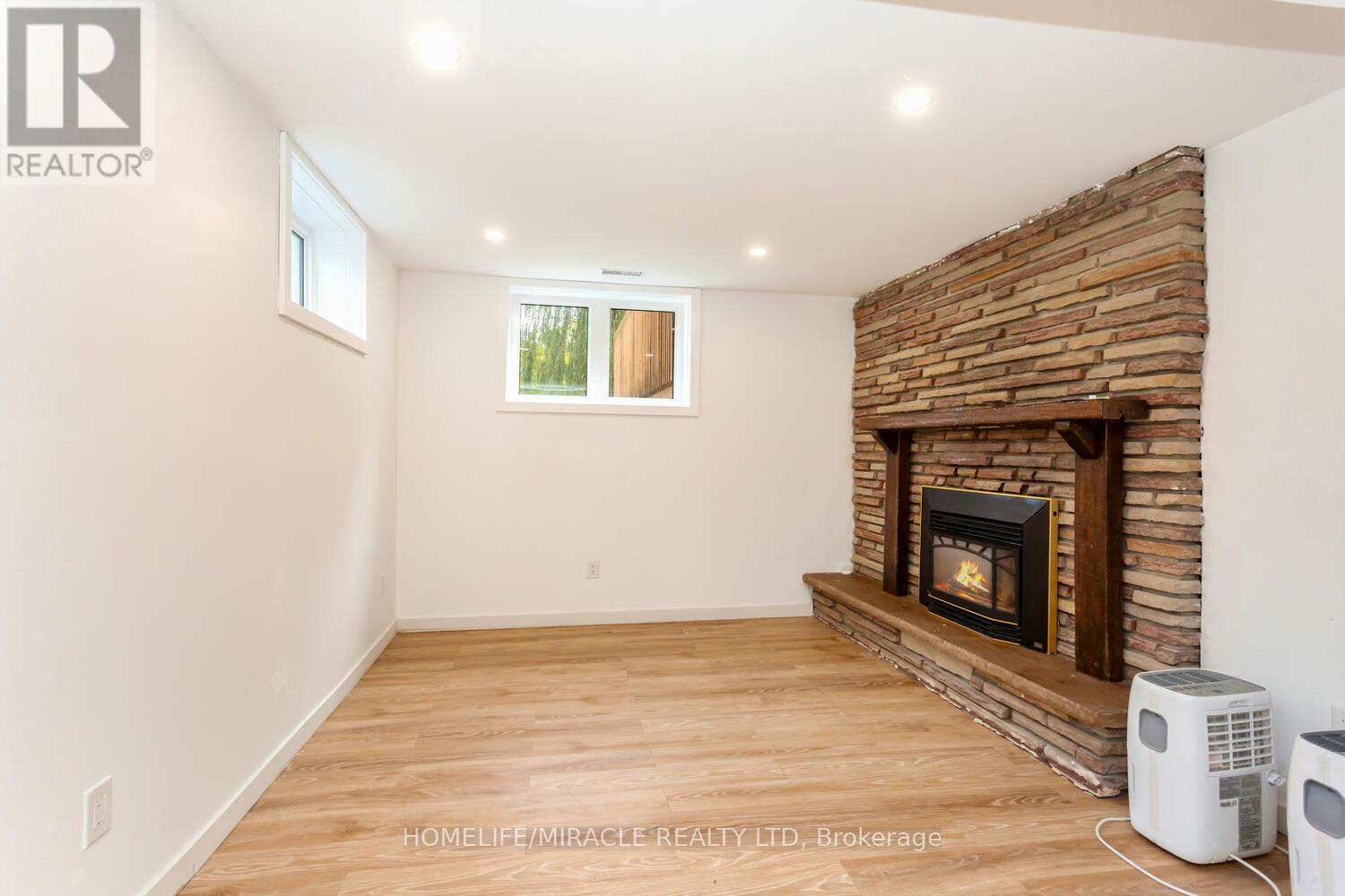 17 Kinsley Street, King (Nobleton), Ontario L0G 1N0 - Photo 38 - N12510600