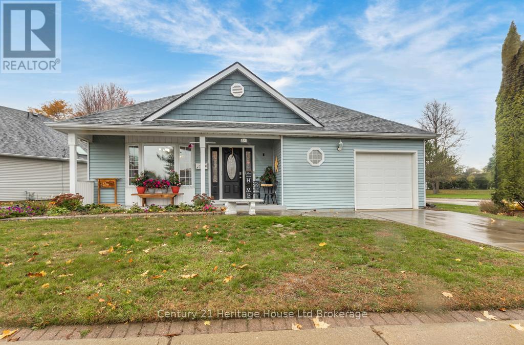 5 Dereham Drive, Tillsonburg, Ontario  N4G 5L8 - Photo 3 - X12510606