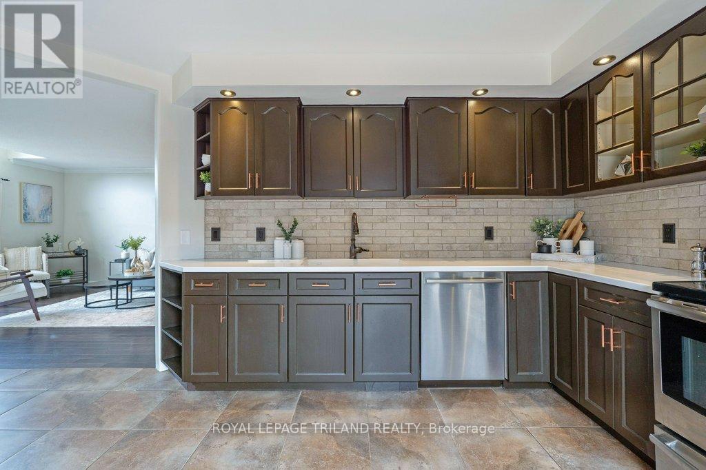 307 Frances Street, Central Elgin, Ontario  N5L 1B2 - Photo 15 - X12400646