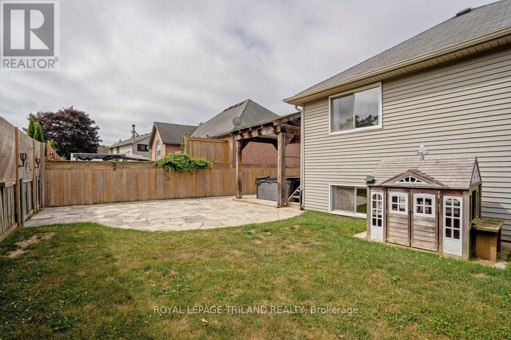 307 Frances Street, Central Elgin, Ontario  N5L 1B2 - Photo 37 - X12400646