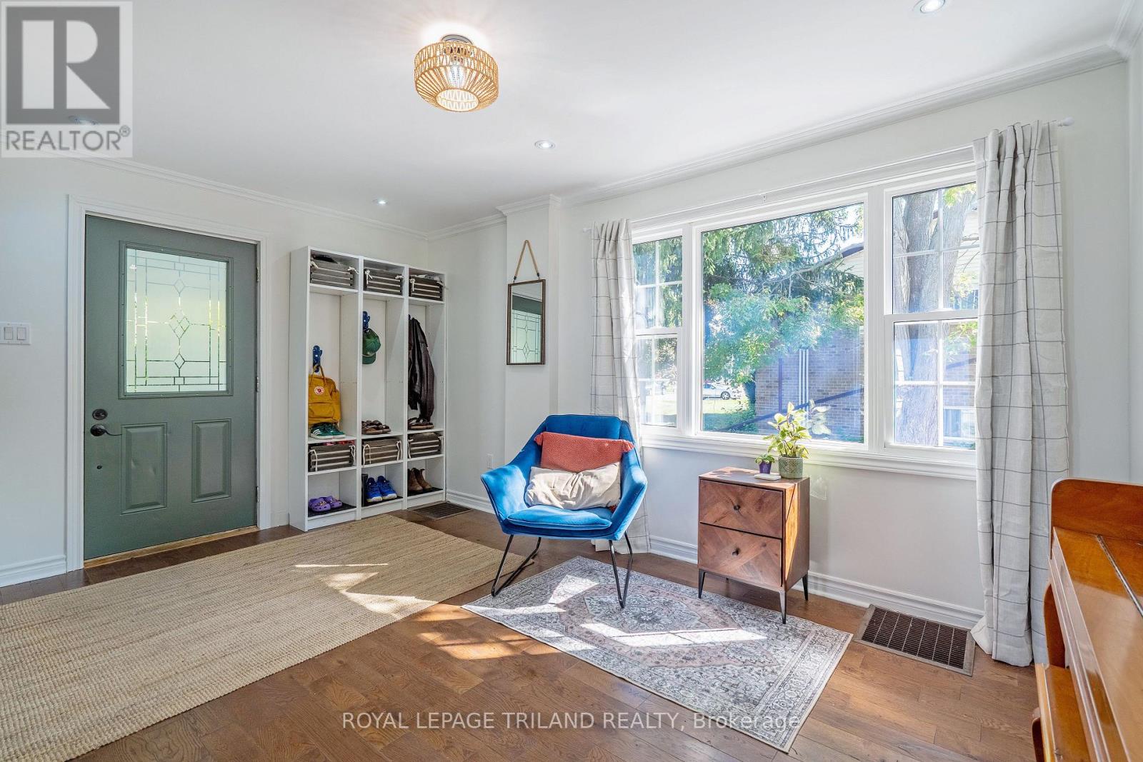 Photo 8 of 49 for 18 Tecumseh Street