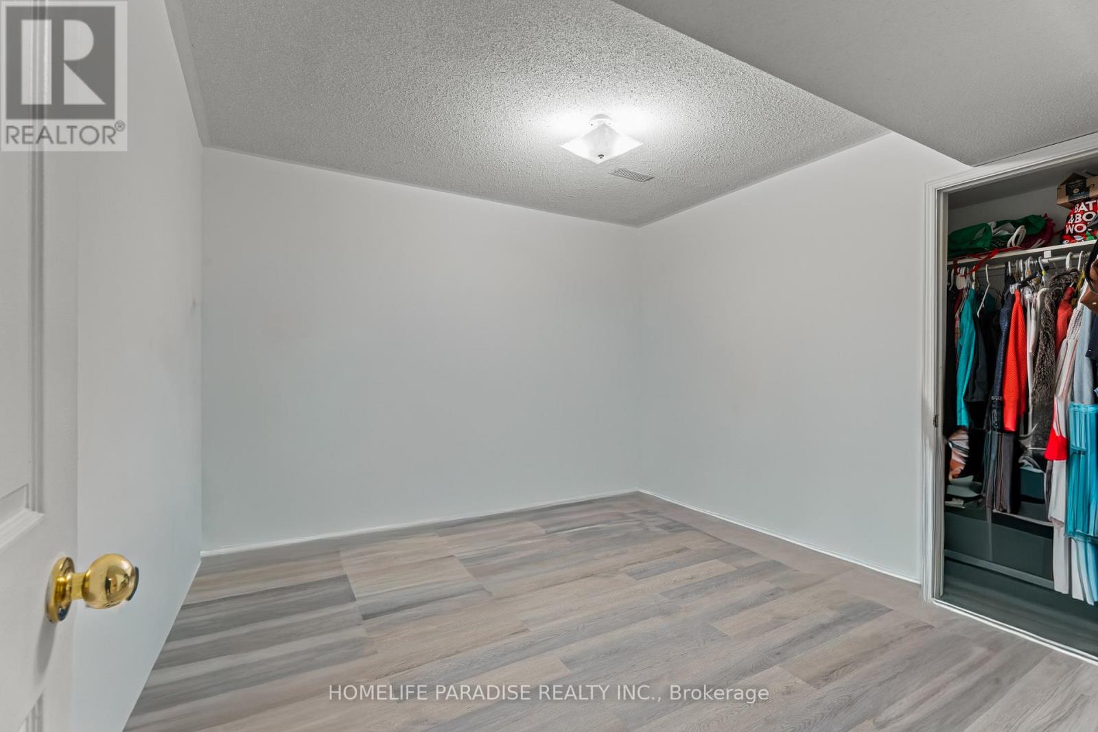 6 Ivy Lea Court, Brampton, Ontario  L6Y 4K6 - Photo 29 - W12510562