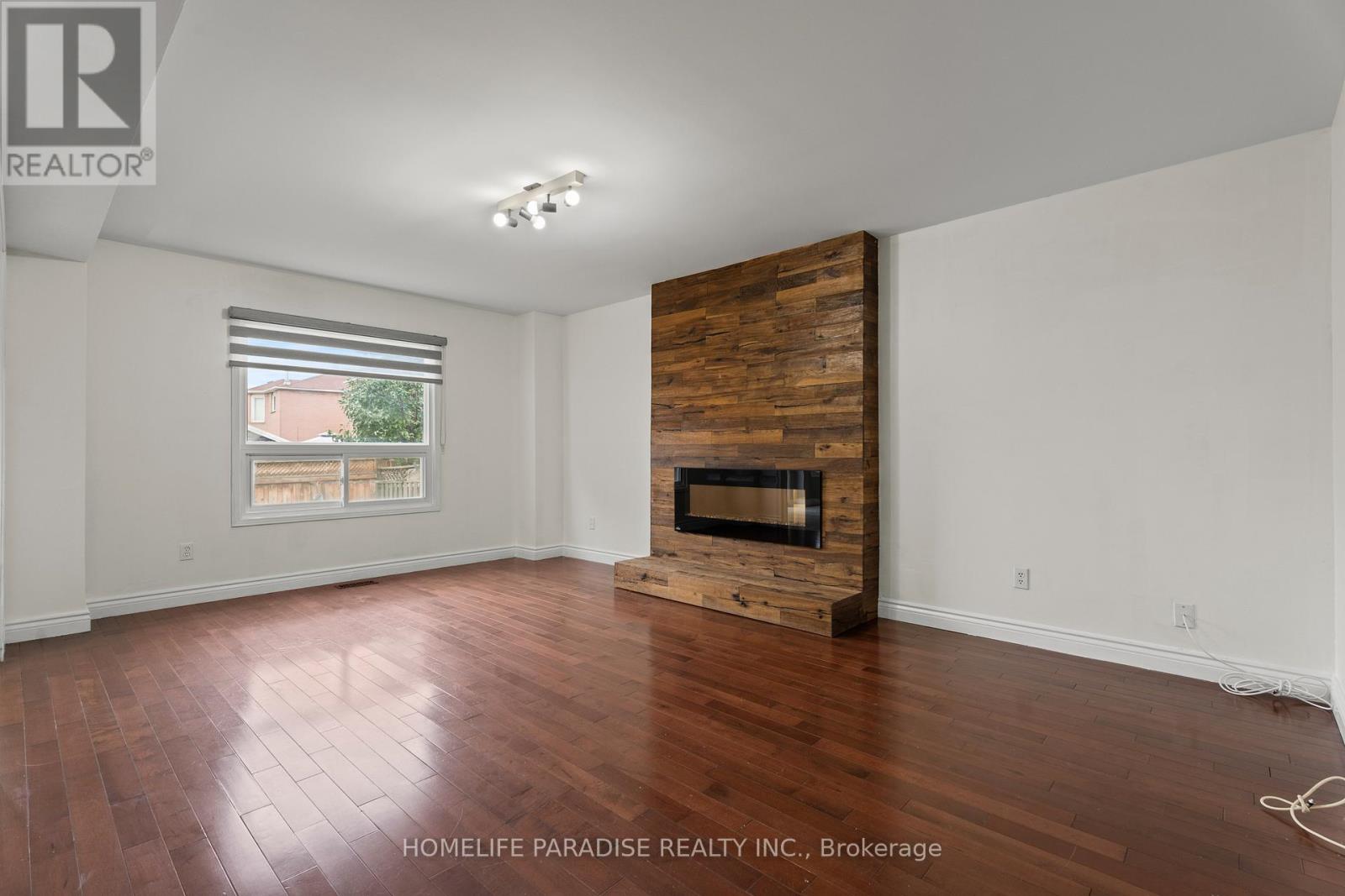 6 Ivy Lea Court, Brampton, Ontario  L6Y 4K6 - Photo 9 - W12510562