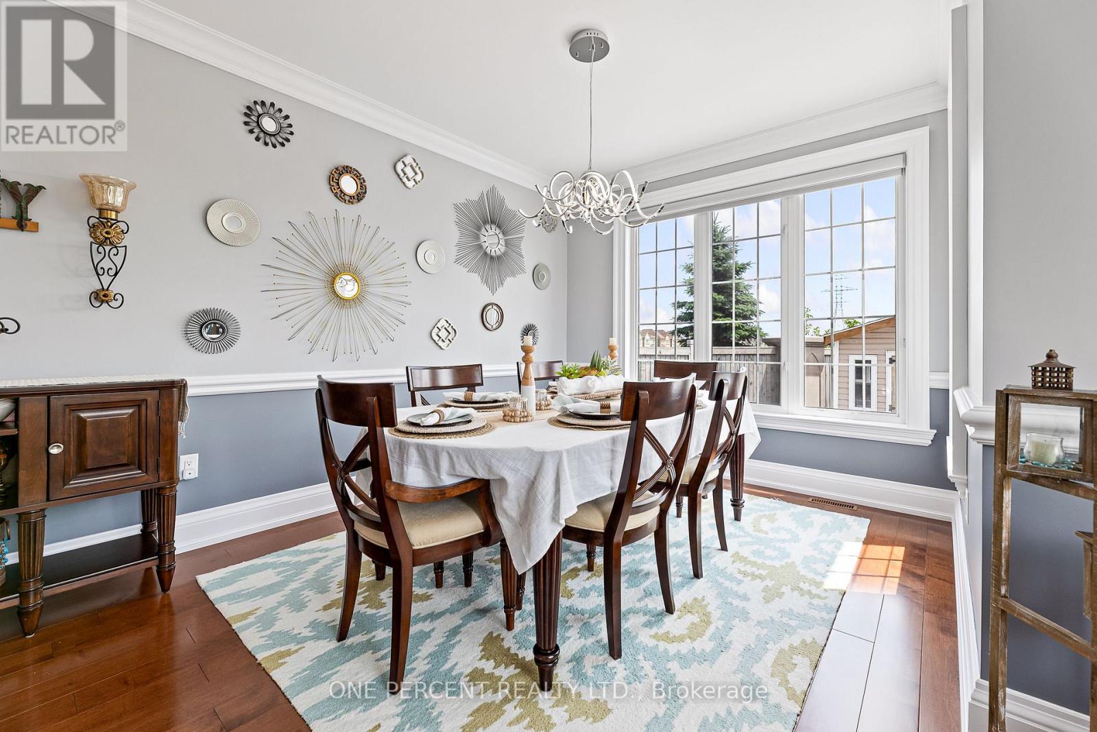 102 Monkton Circle, Brampton, Ontario  L6Y 5Z5 - Photo 10 - W12510564