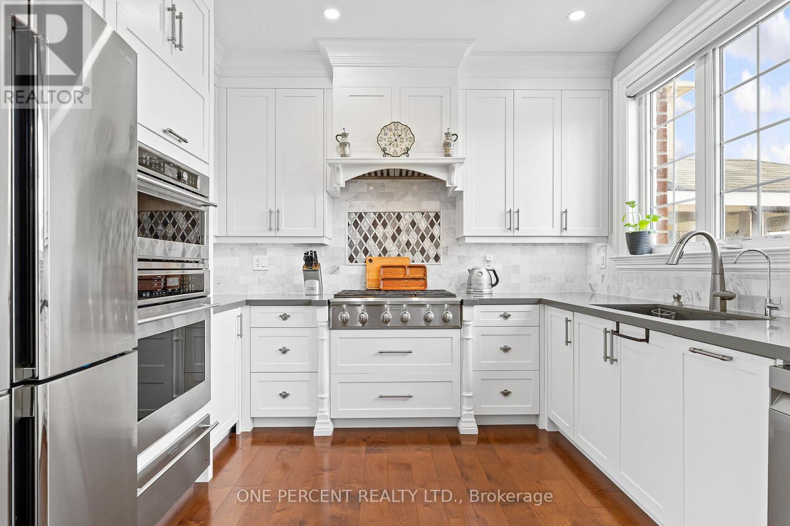 102 Monkton Circle, Brampton, Ontario  L6Y 5Z5 - Photo 16 - W12510564