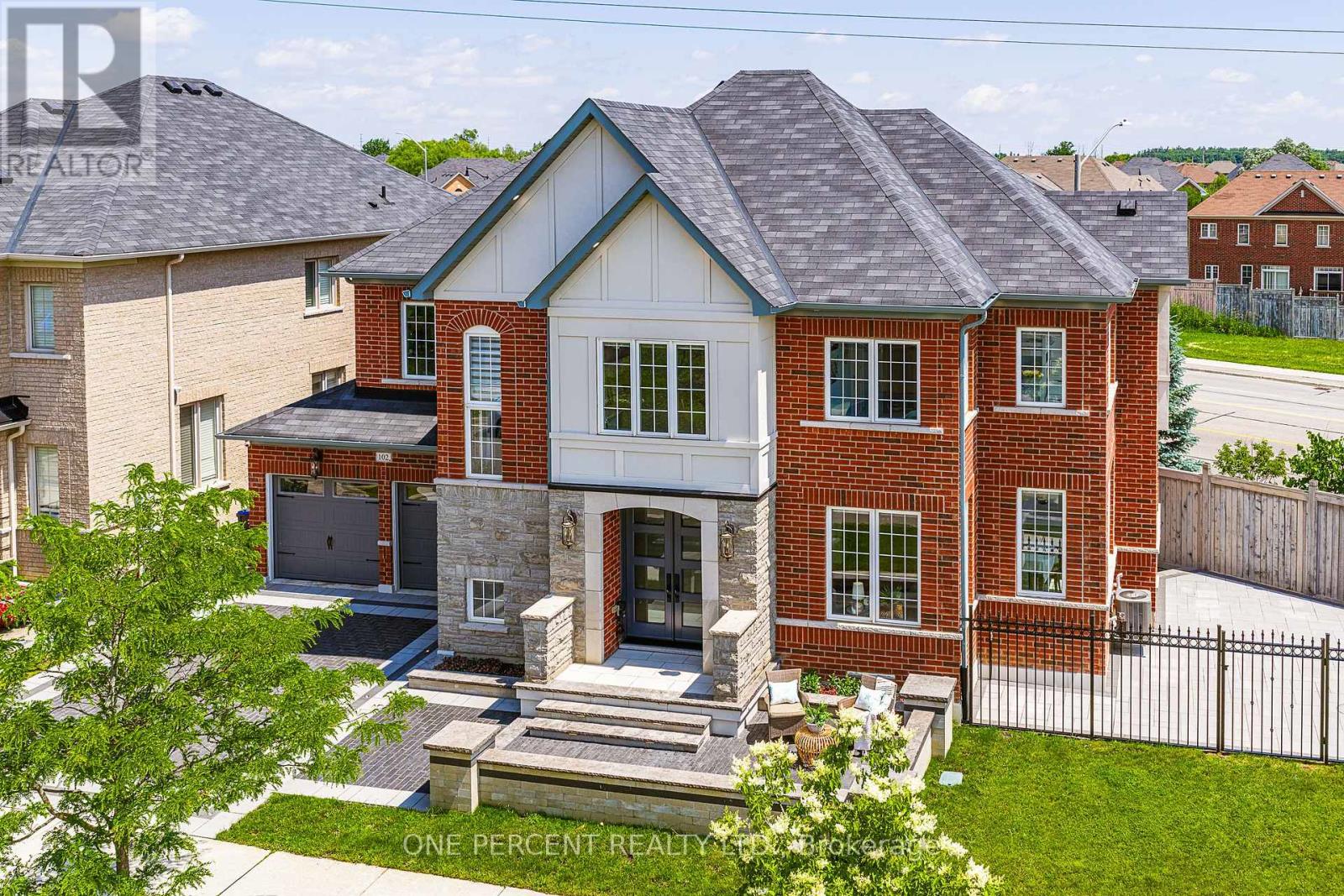 102 Monkton Circle, Brampton, Ontario  L6Y 5Z5 - Photo 3 - W12510564