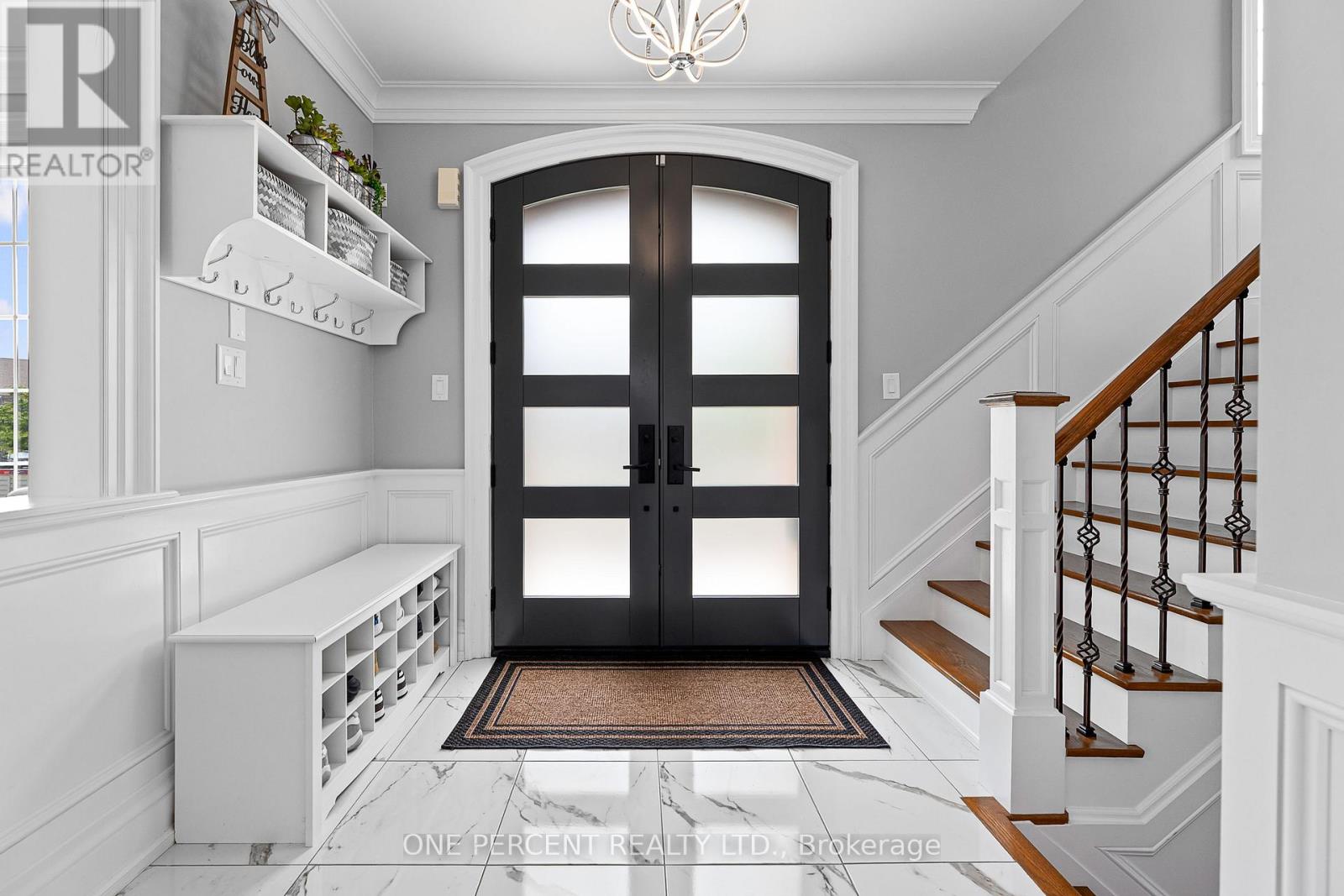 102 Monkton Circle, Brampton, Ontario  L6Y 5Z5 - Photo 7 - W12510564