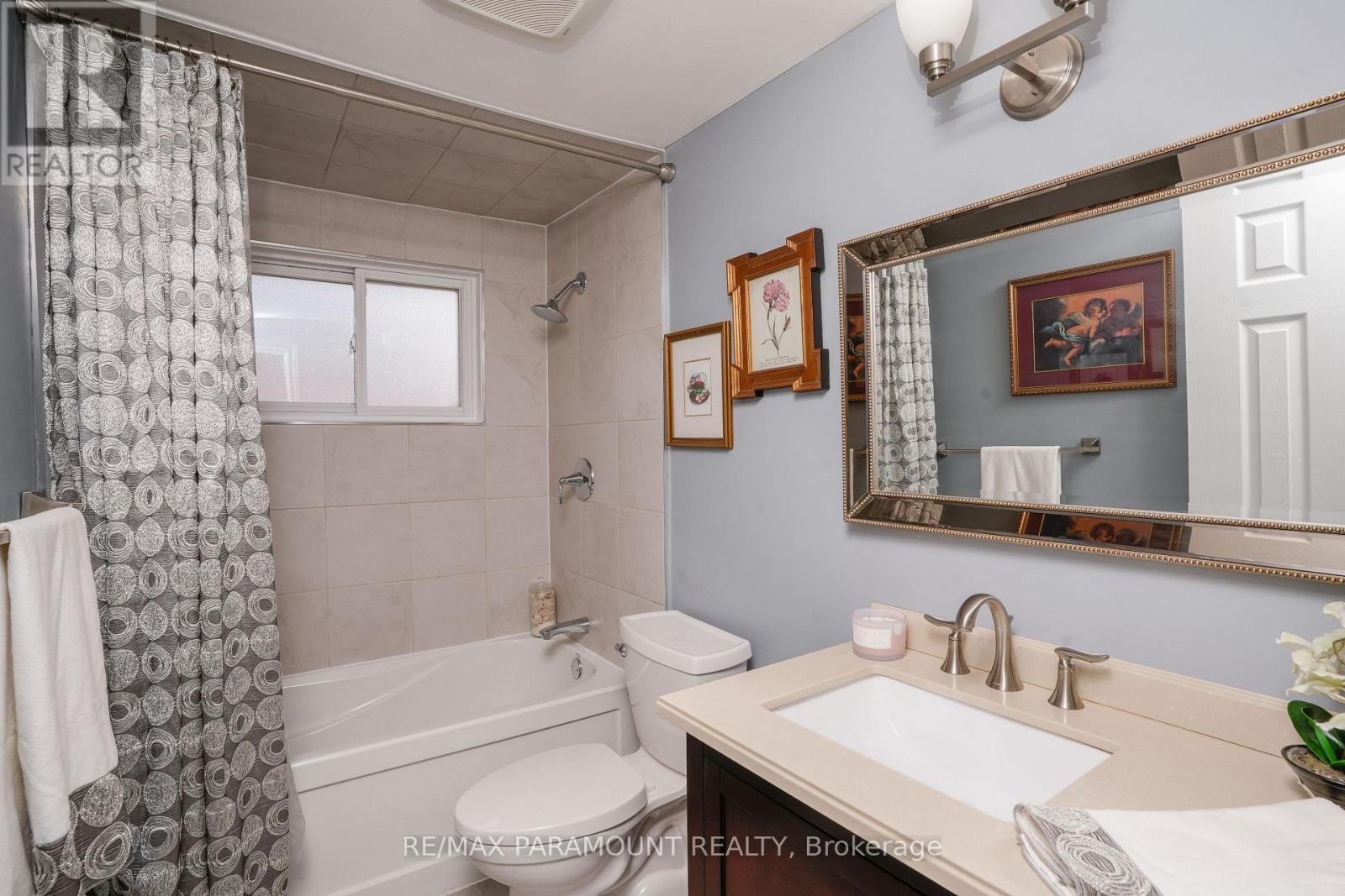 8 Edwin Drive, Brampton, Ontario  L6Y 1A1 - Photo 20 - W12510568