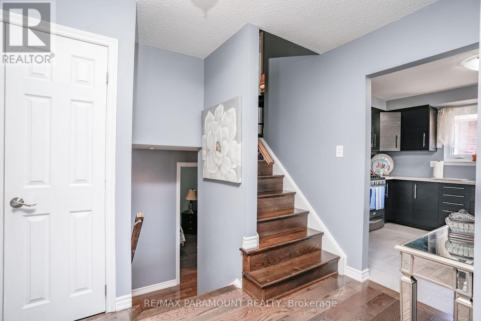 8 Edwin Drive, Brampton, Ontario  L6Y 1A1 - Photo 26 - W12510568