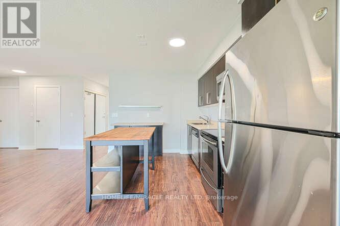 1401 - 155 Legion Road N, Toronto, Ontario  M8Y 0A7 - Photo 14 - W12510584