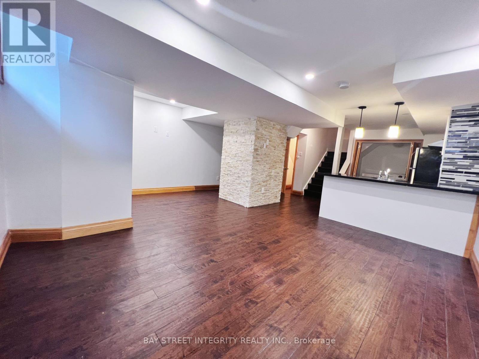 Bsmt-220 Sixteen Mile Drive, Oakville, Ontario  L6M 0T8 - Photo 3 - W12510594