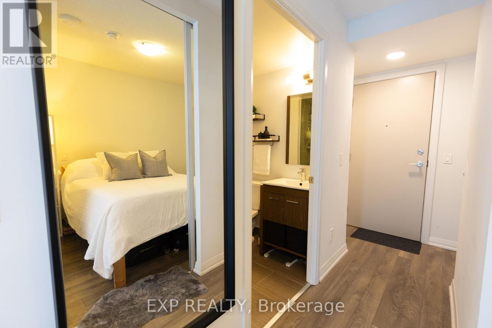 707 - 30 Meadowglen Place, Toronto, Ontario M1G 0A6 - Photo 6 - E12510624