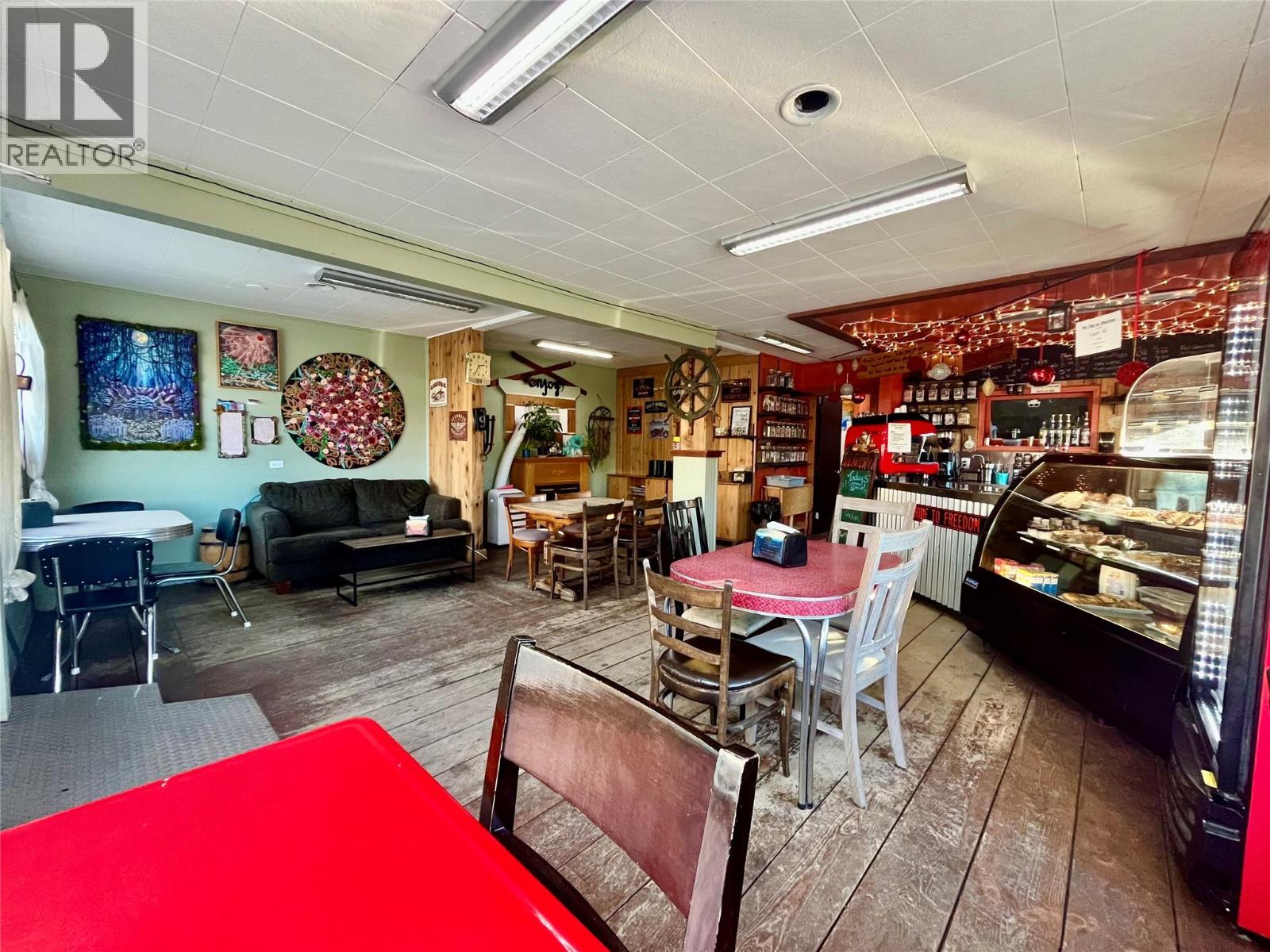 420 Broadway Street, Nakusp, British Columbia  V0G 1R0 - Photo 11 - 10332767