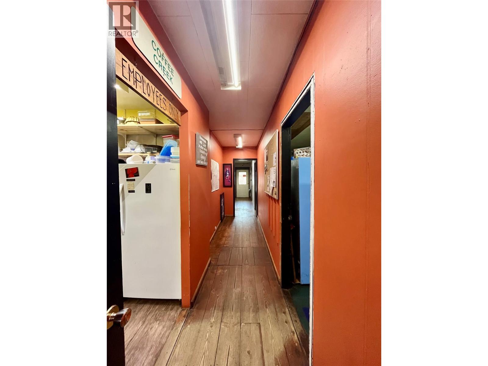 420 Broadway Street, Nakusp, British Columbia  V0G 1R0 - Photo 18 - 10332767