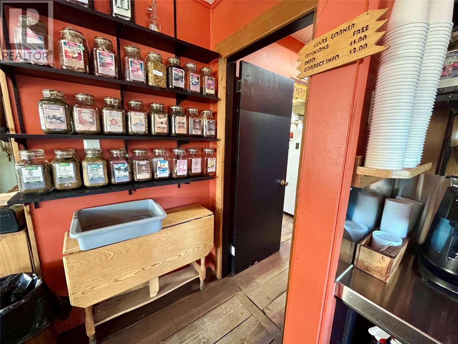 420 Broadway Street, Nakusp, British Columbia  V0G 1R0 - Photo 17 - 10332767