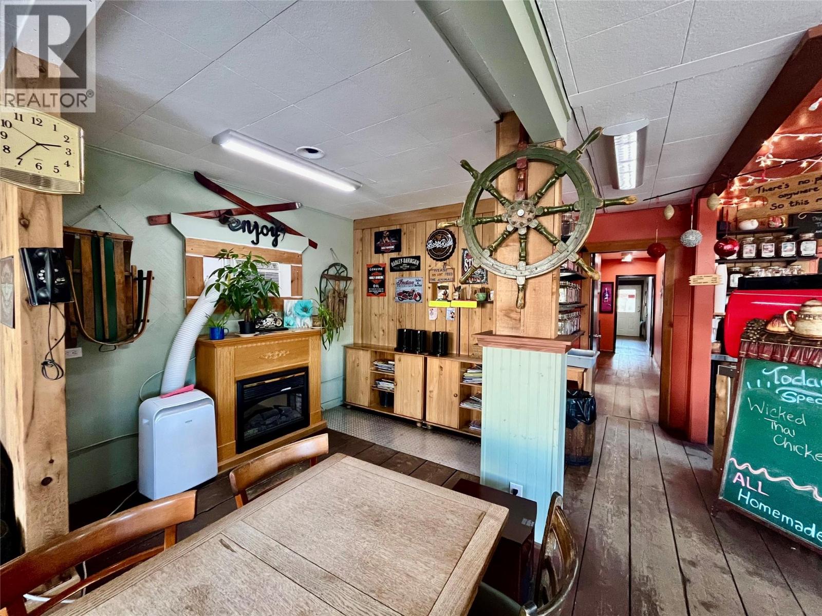 420 Broadway Street, Nakusp, British Columbia  V0G 1R0 - Photo 13 - 10332767