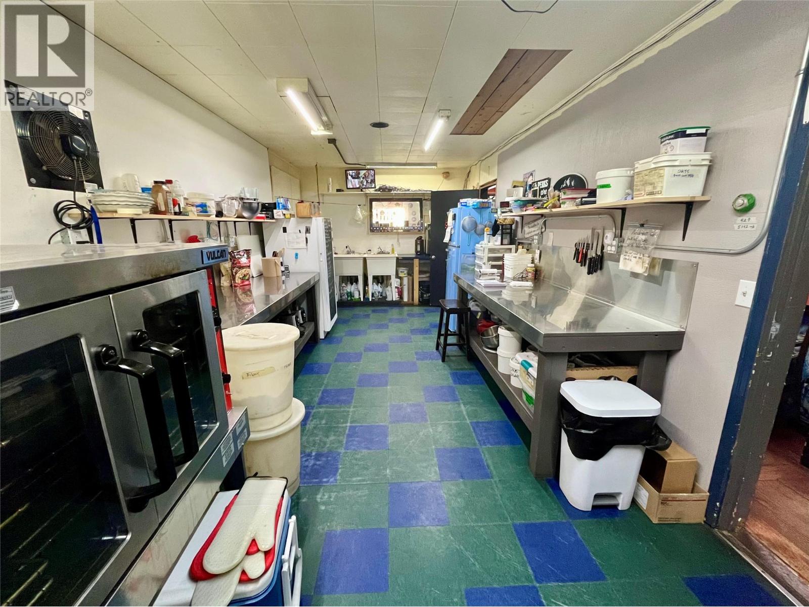 420 Broadway Street, Nakusp, British Columbia  V0G 1R0 - Photo 22 - 10332767