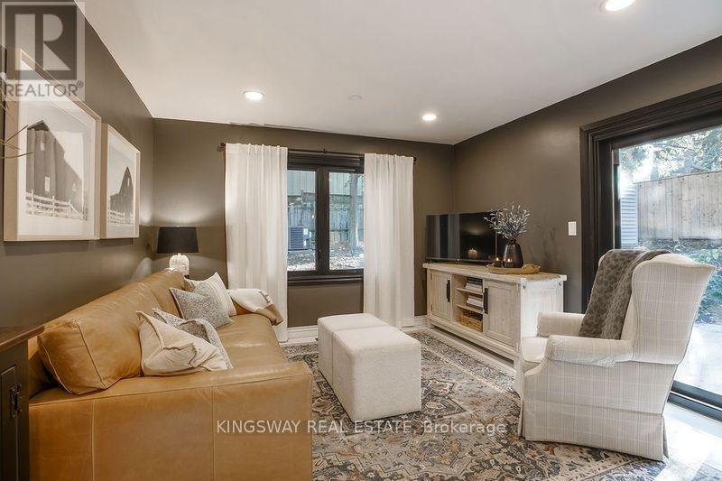 471 Scenic Drive, Hamilton, Ontario  L9C 1G7 - Photo 19 - X12510574