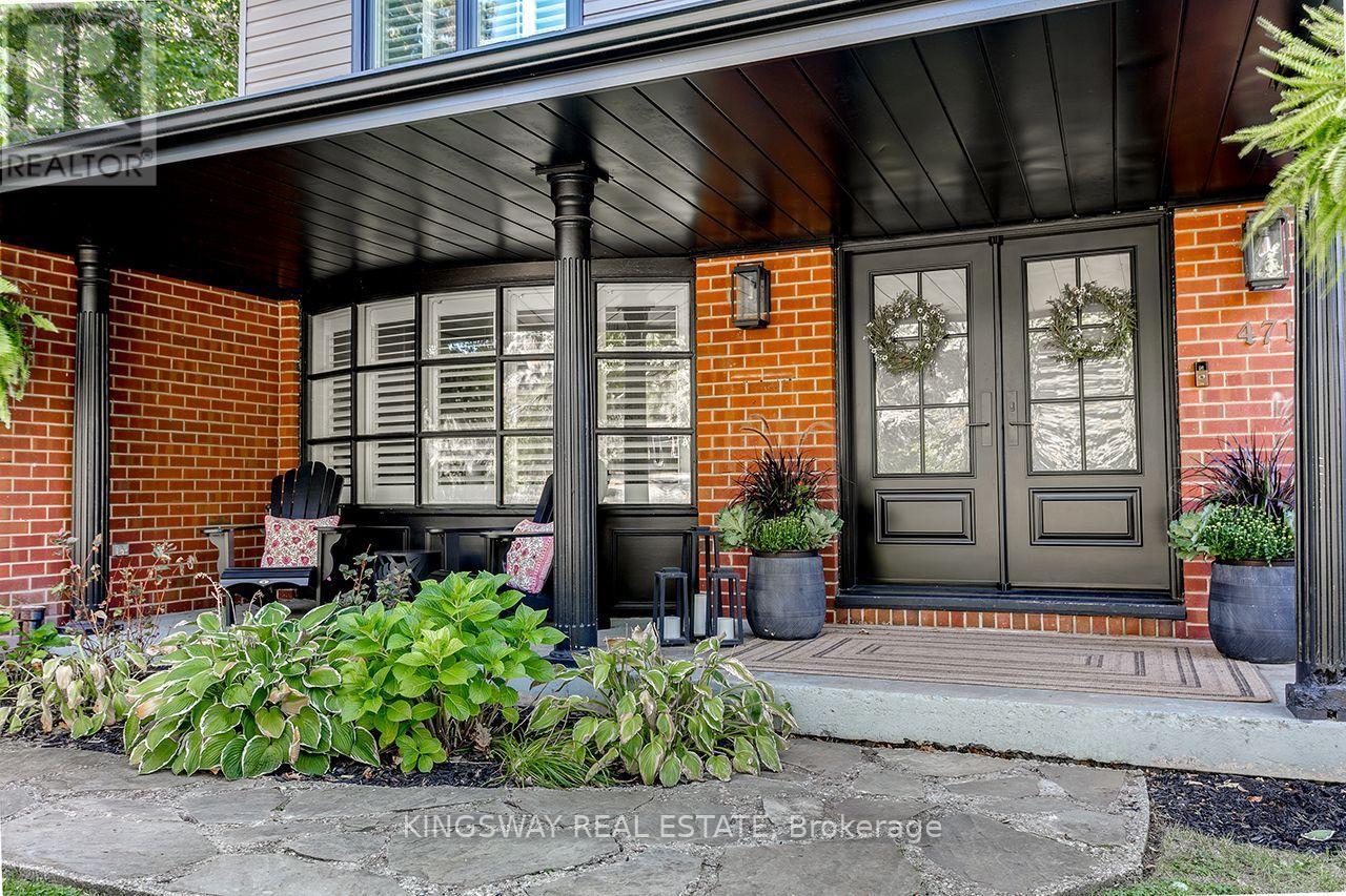 471 Scenic Drive, Hamilton, Ontario  L9C 1G7 - Photo 3 - X12510574