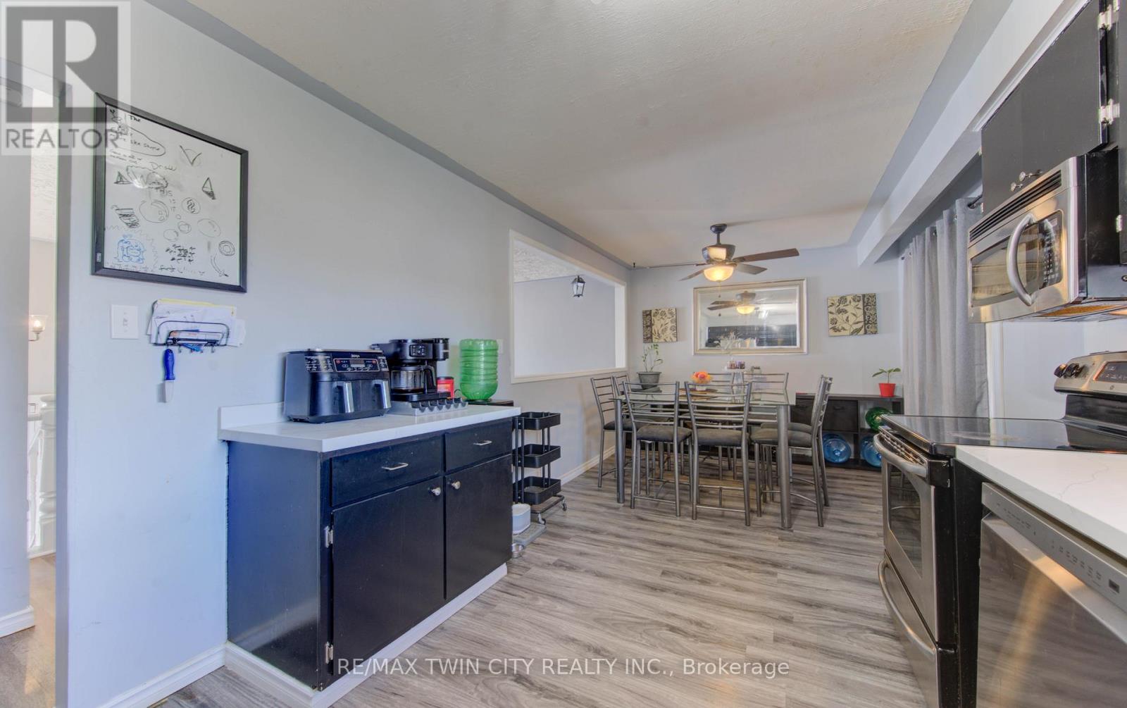 320 Country Hill Drive, Kitchener, Ontario  N2E 2C2 - Photo 14 - X12510596