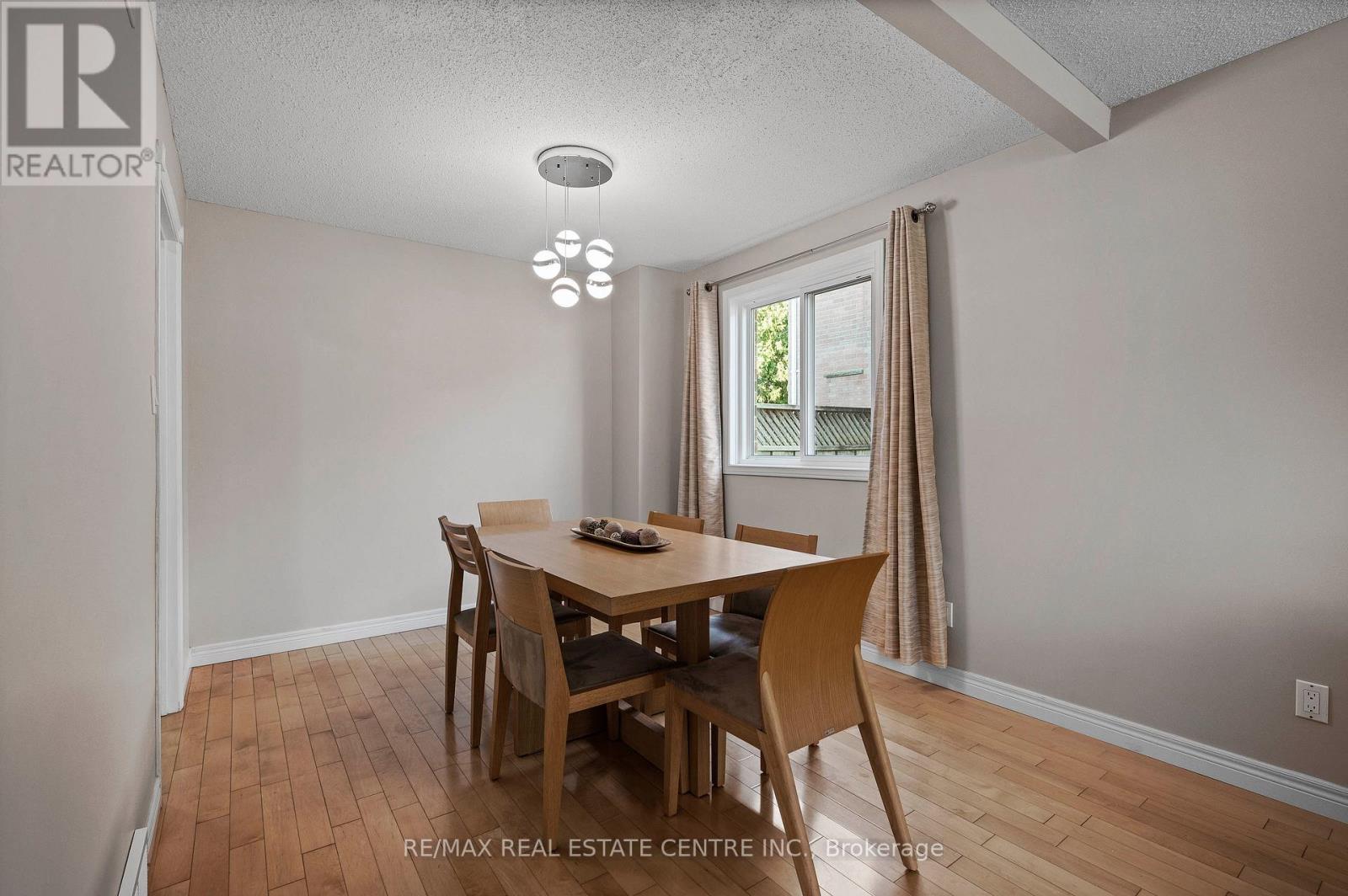 43 Robson Avenue, Cambridge, Ontario  N1T 1L2 - Photo 11 - X12510598
