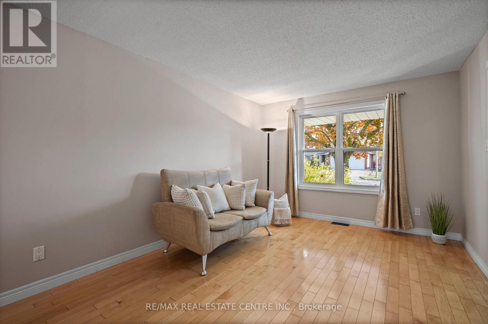 43 Robson Avenue, Cambridge, Ontario  N1T 1L2 - Photo 13 - X12510598