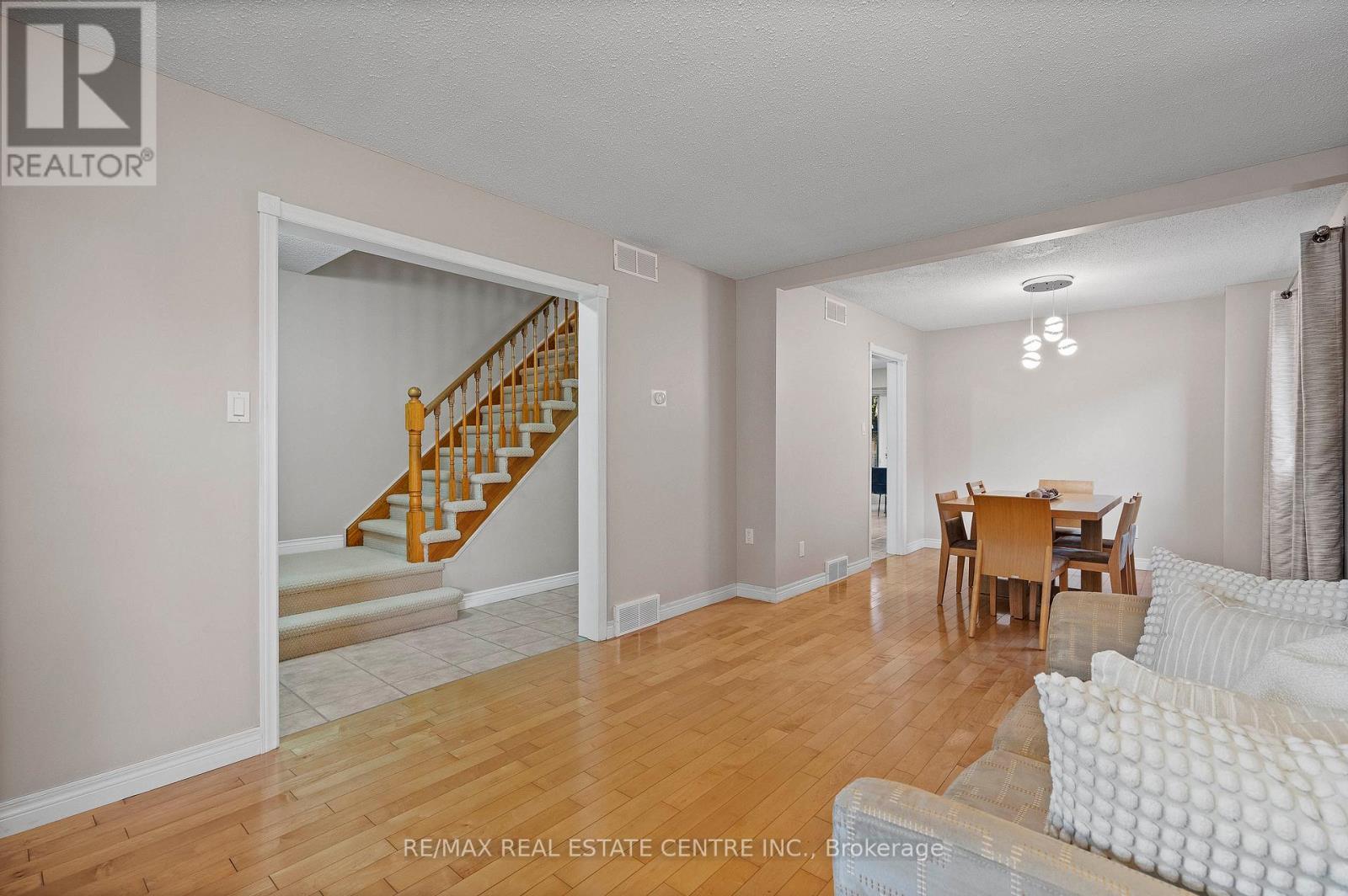 43 Robson Avenue, Cambridge, Ontario  N1T 1L2 - Photo 15 - X12510598