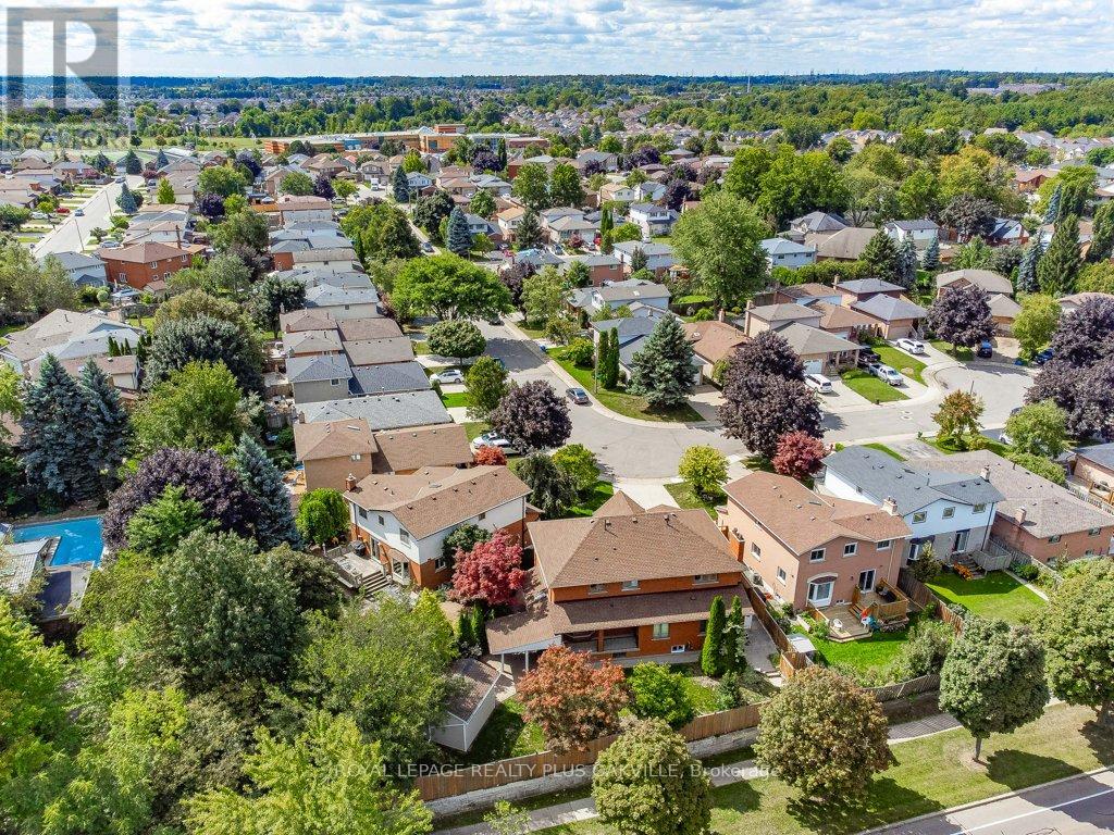 67 Horizon Court, Hamilton, Ontario  L9B 1W9 - Photo 42 - X12510604