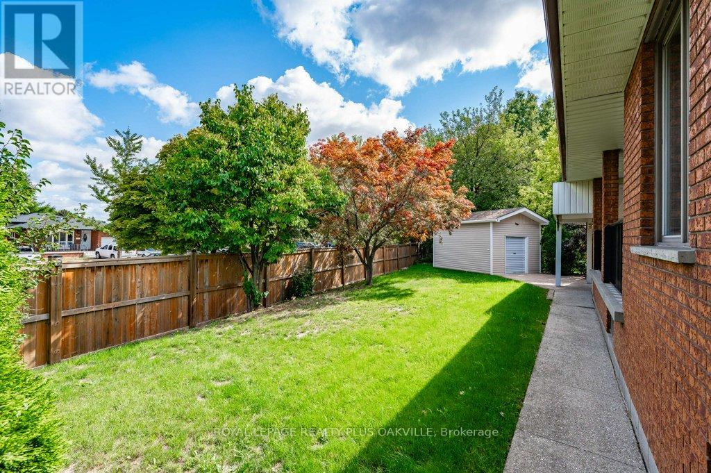 67 Horizon Court, Hamilton, Ontario  L9B 1W9 - Photo 49 - X12510604