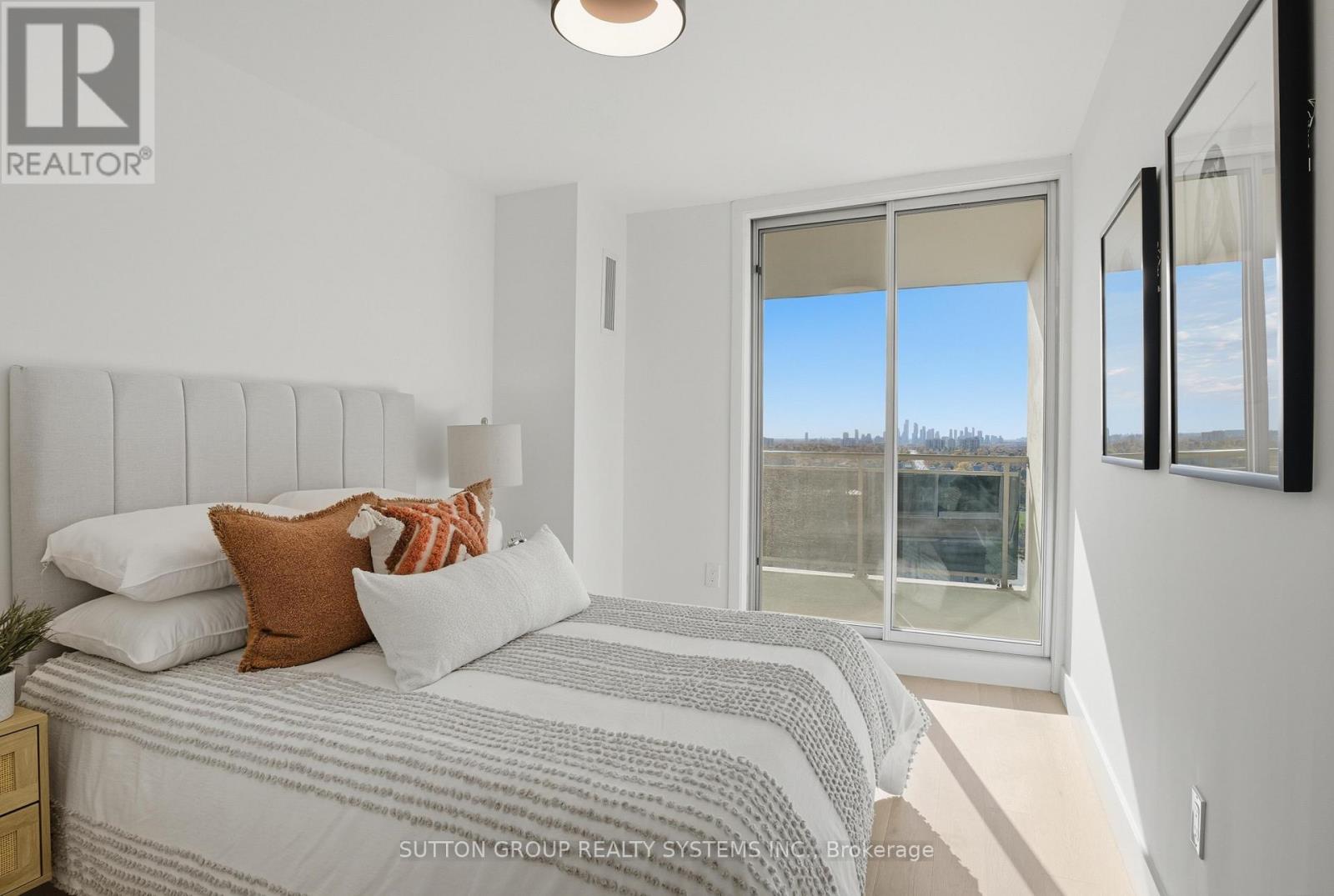 2107 - 820 Burnhamthorpe Road, Toronto, Ontario M9C 4W2 - Photo 35 - W12488456