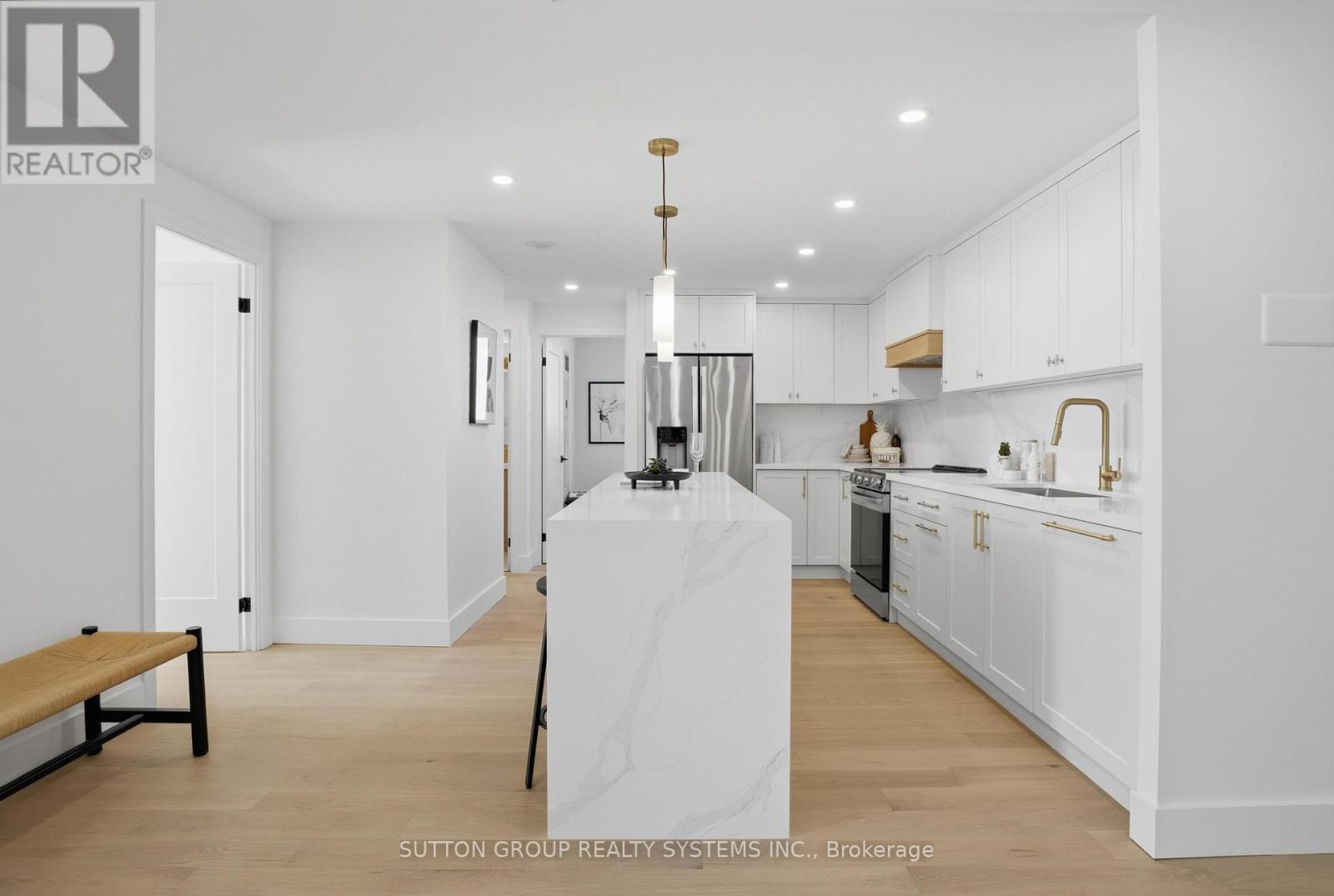 2107 - 820 Burnhamthorpe Road, Toronto, Ontario M9C 4W2 - Photo 4 - W12488456