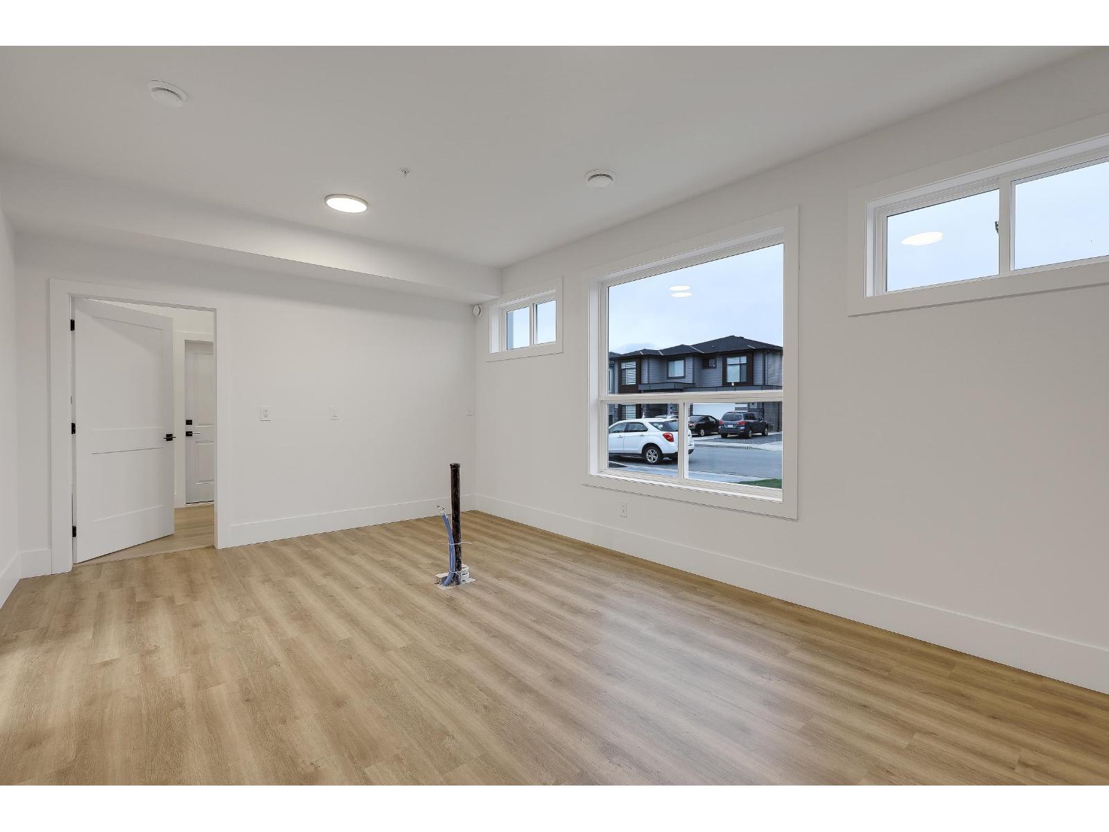 32738 Carter Avenue, Mission, British Columbia  V2V 3A2 - Photo 15 - R3064464