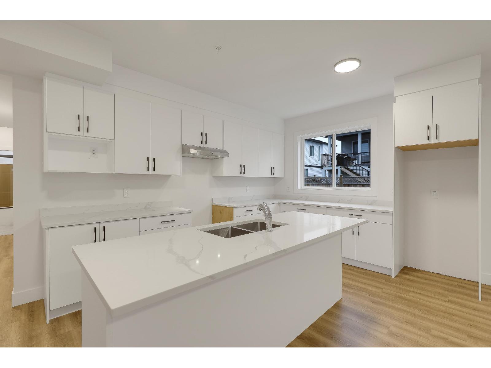 32738 Carter Avenue, Mission, British Columbia  V2V 3A2 - Photo 8 - R3064464