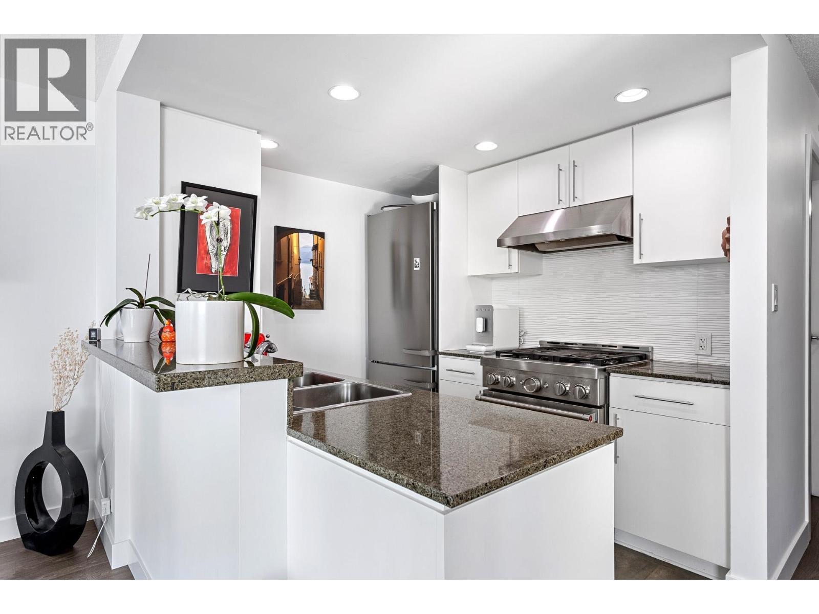 1902 455 Beach Crescent, Vancouver, British Columbia  V6Z 3E5 - Photo 13 - R3064817