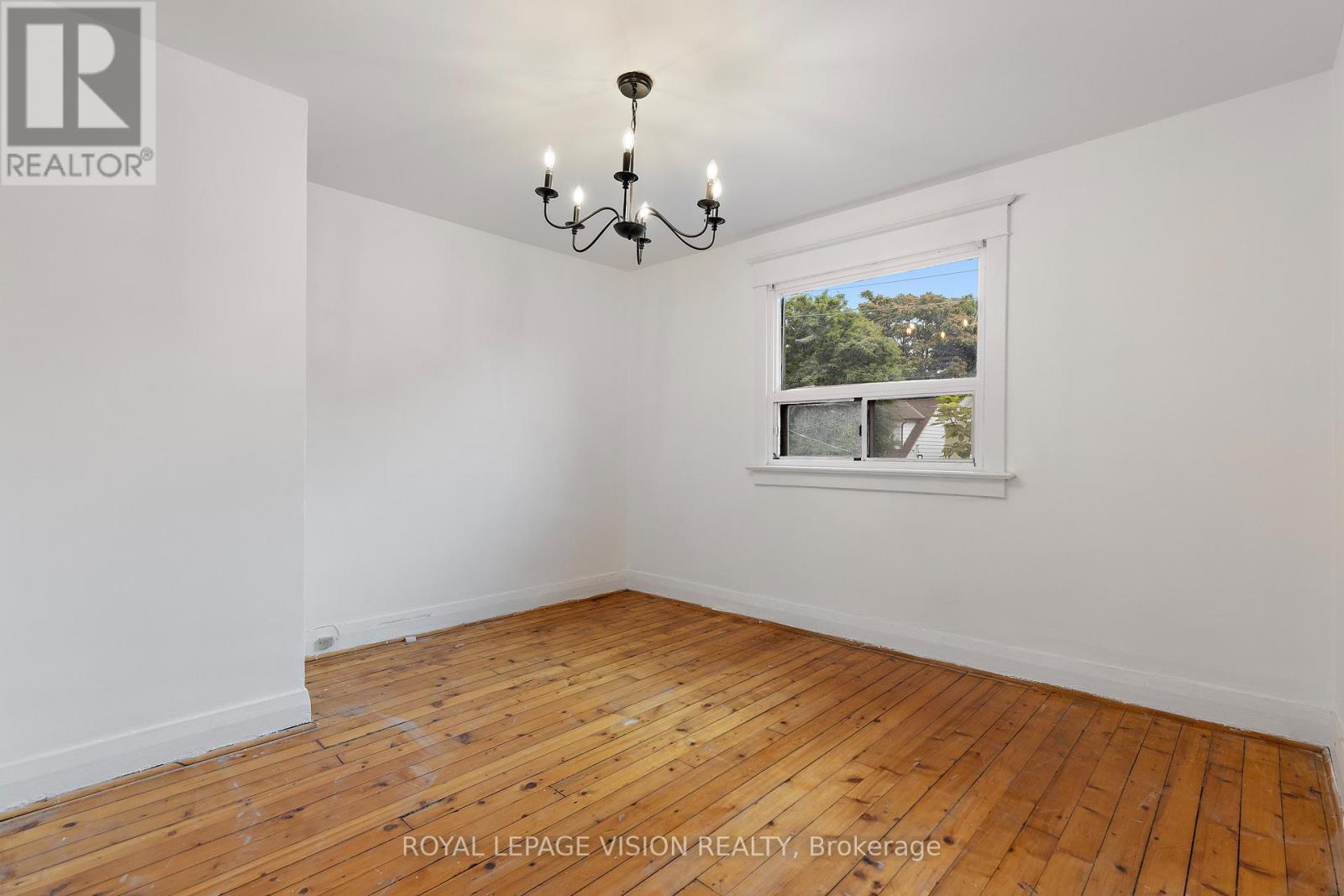 92 Bastedo Avenue, Toronto, Ontario  M4C 3N1 - Photo 24 - E12510618