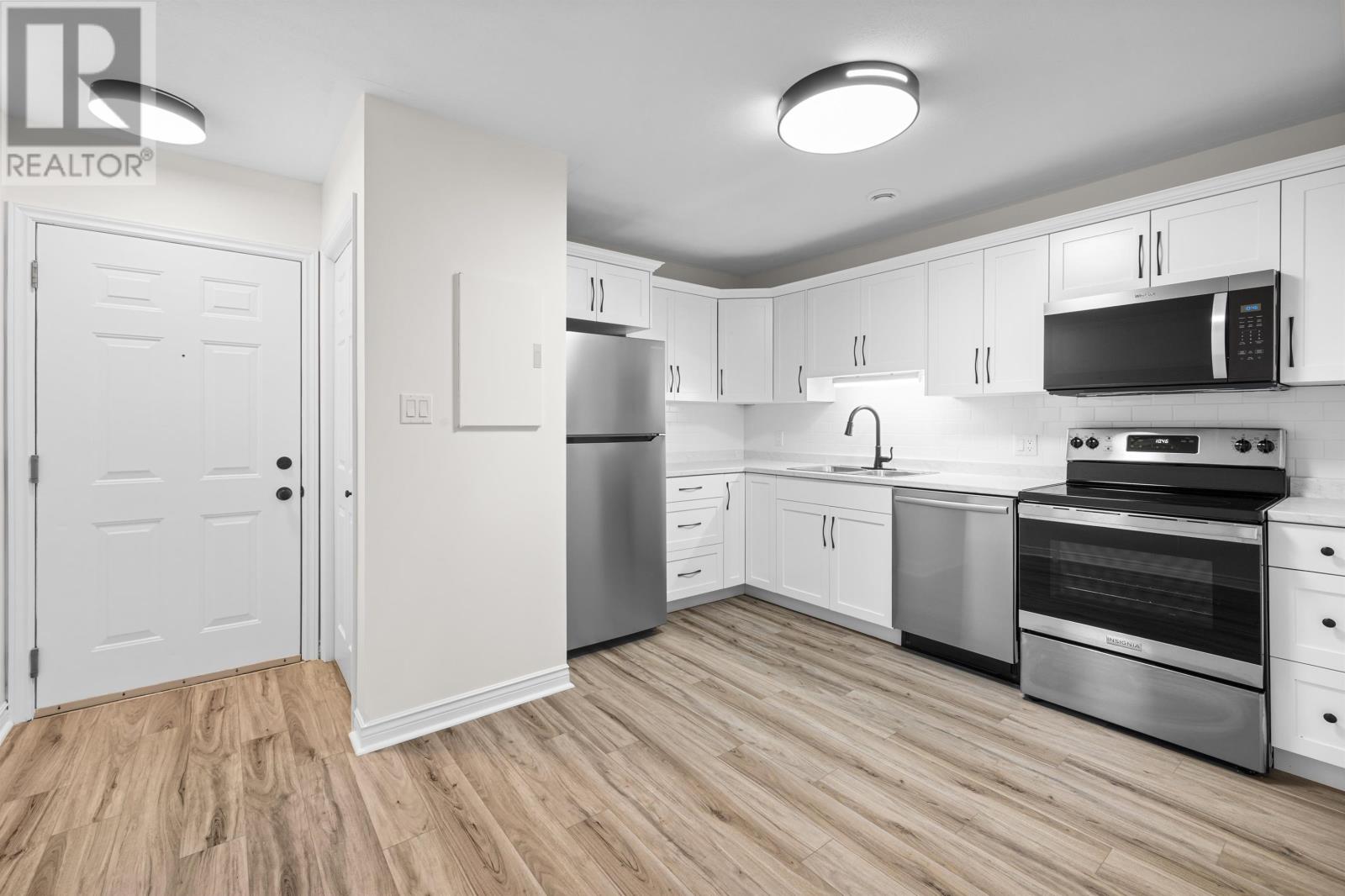 8 24 Waterview Heights, Charlottetown, Prince Edward Island  C1A 9J9 - Photo 10 - 202527299