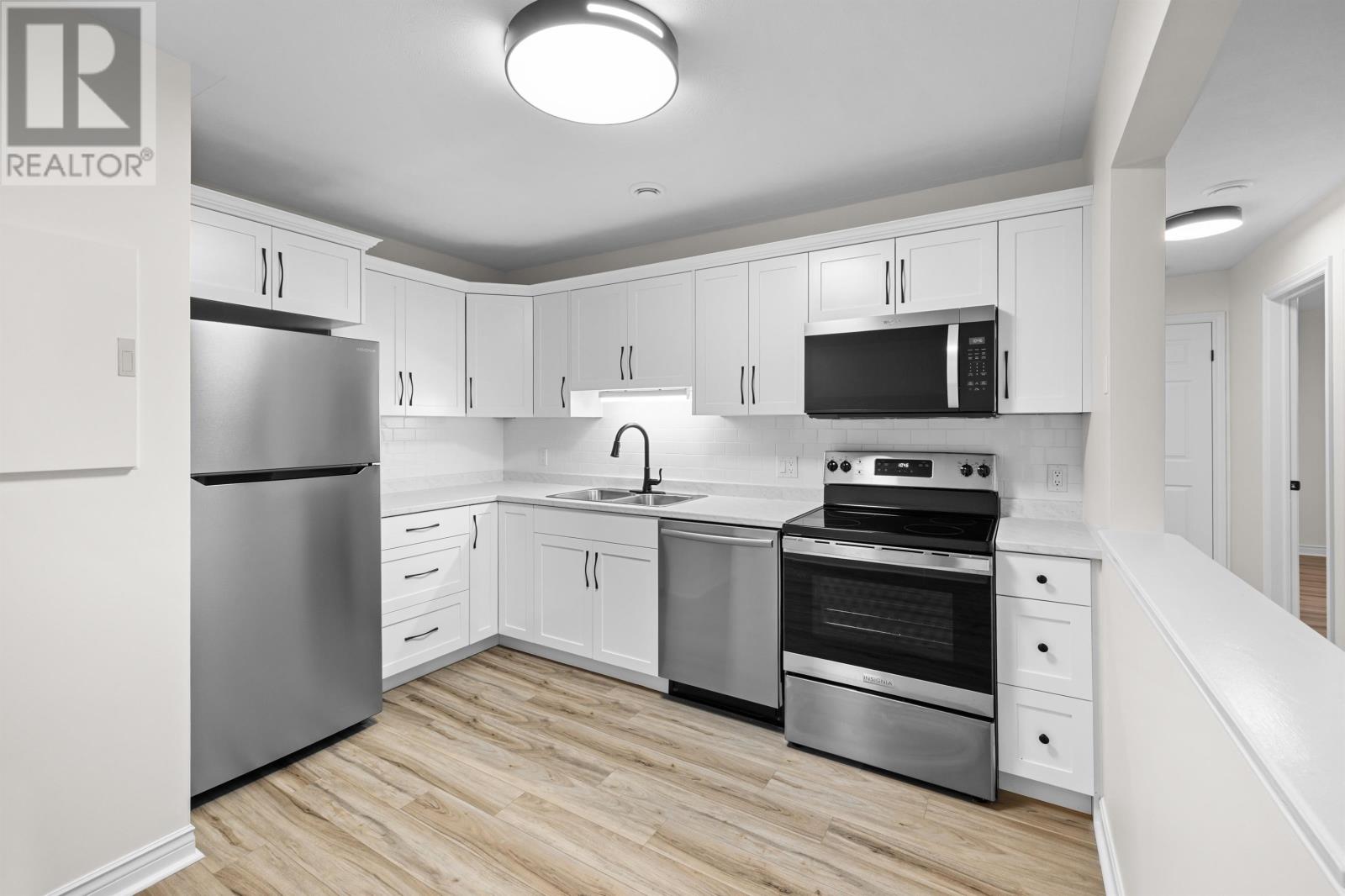 8 24 Waterview Heights, Charlottetown, Prince Edward Island  C1A 9J9 - Photo 11 - 202527299