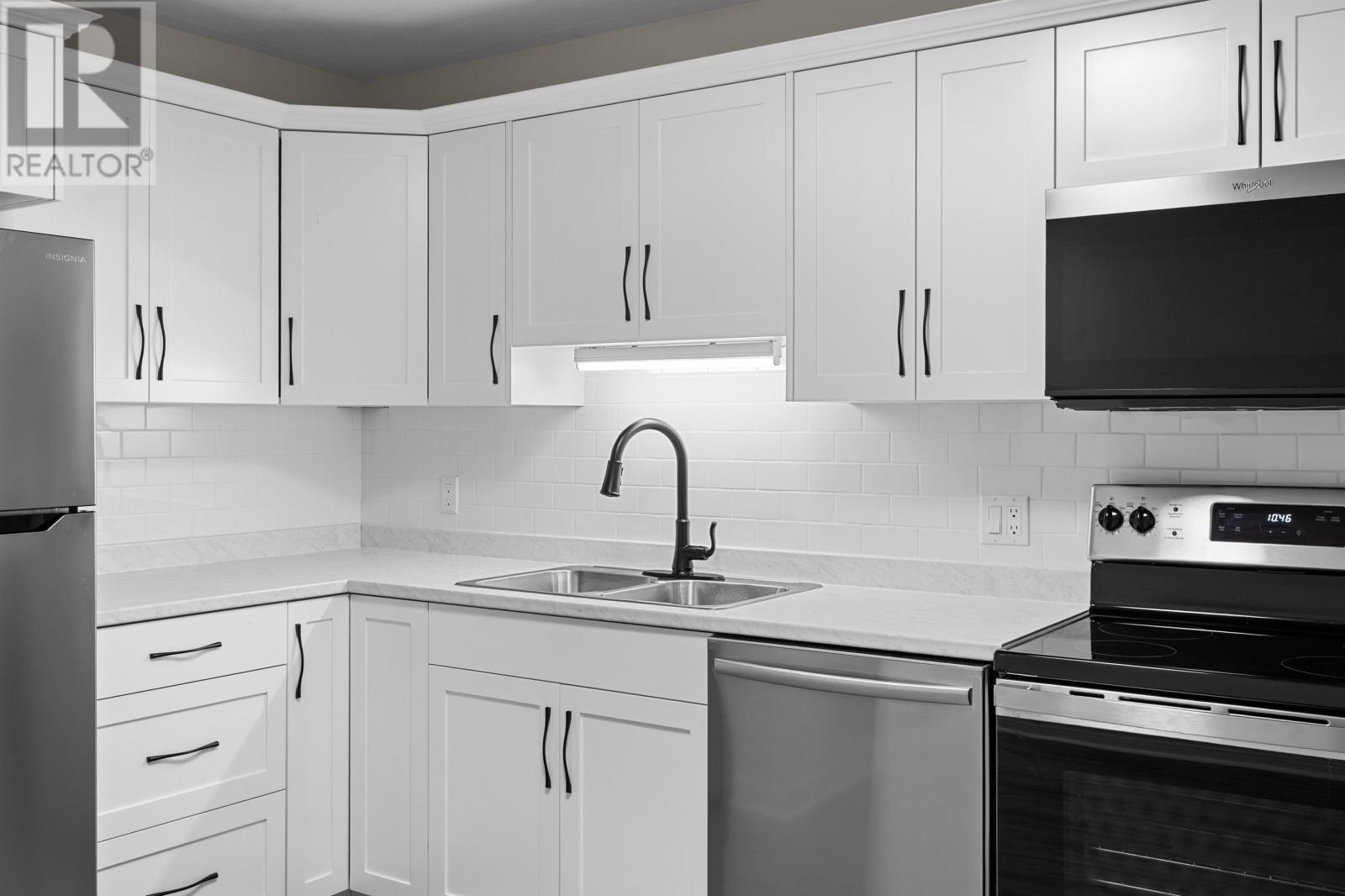 8 24 Waterview Heights, Charlottetown, Prince Edward Island  C1A 9J9 - Photo 13 - 202527299