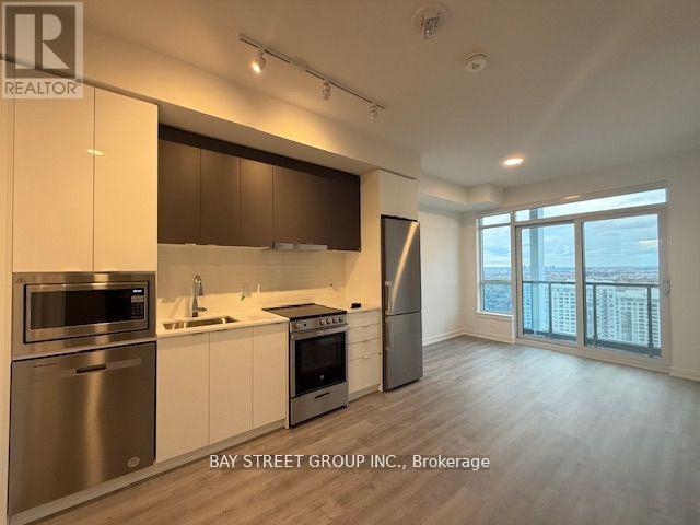 2307 - 50 Upper Mall Way, Vaughan, Ontario  L4J 4P8 - Photo 2 - N12510616