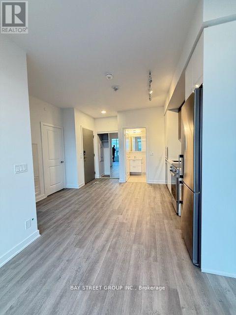 2307 - 50 Upper Mall Way, Vaughan, Ontario  L4J 4P8 - Photo 5 - N12510616