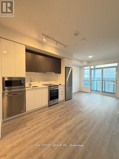 2307 - 50 Upper Mall Way, Vaughan, Ontario  L4J 4P8 - Photo 7 - N12510616