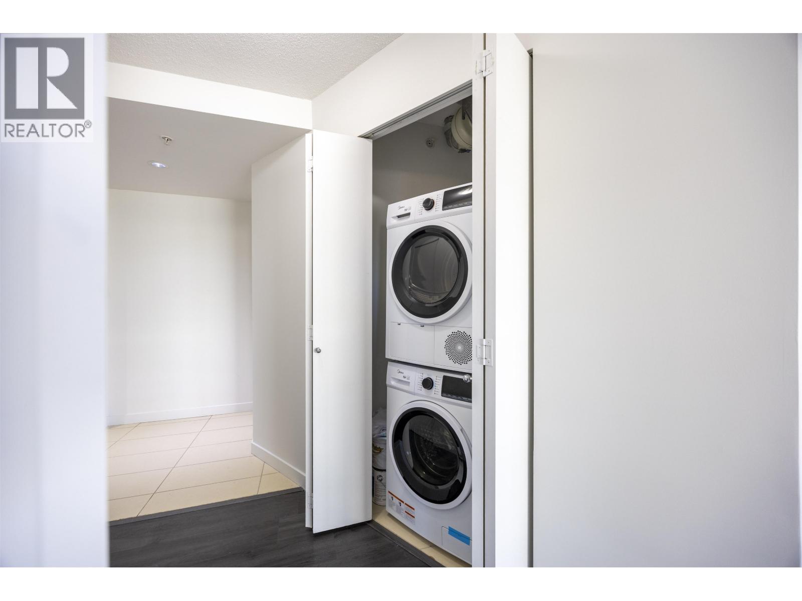 201 7225 Acorn Avenue, Burnaby, British Columbia V5E 0A9 - Photo 7 - R3064903