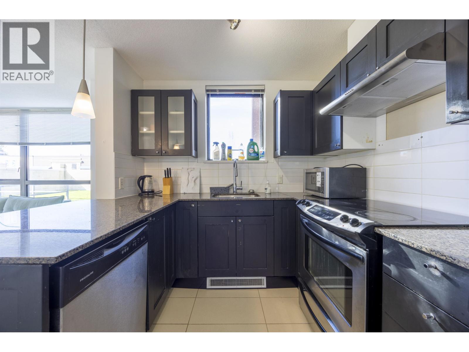 201 7225 Acorn Avenue, Burnaby, British Columbia V5E 0A9 - Photo 9 - R3064903